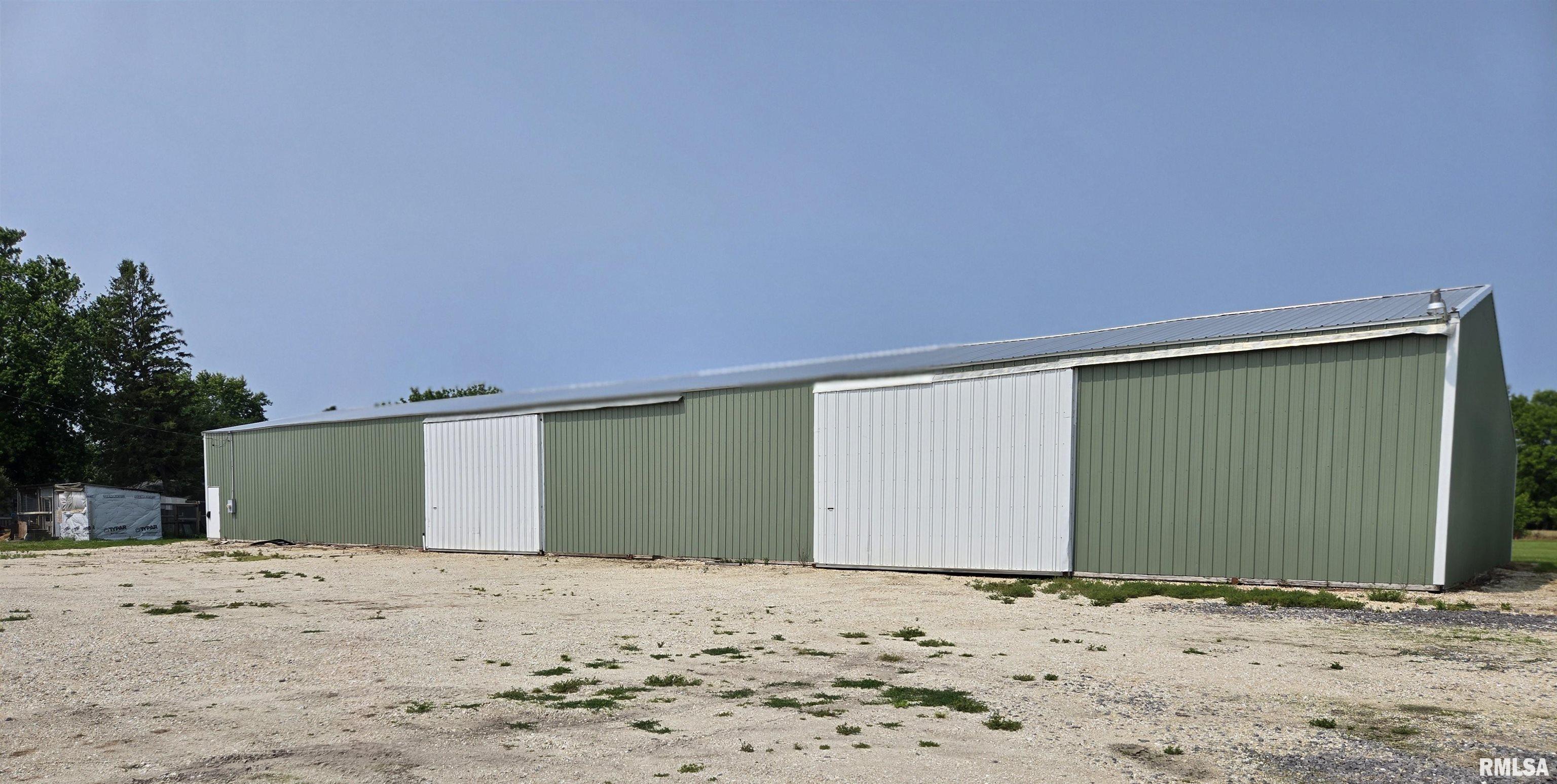 1595 E Walnut Street — photo
