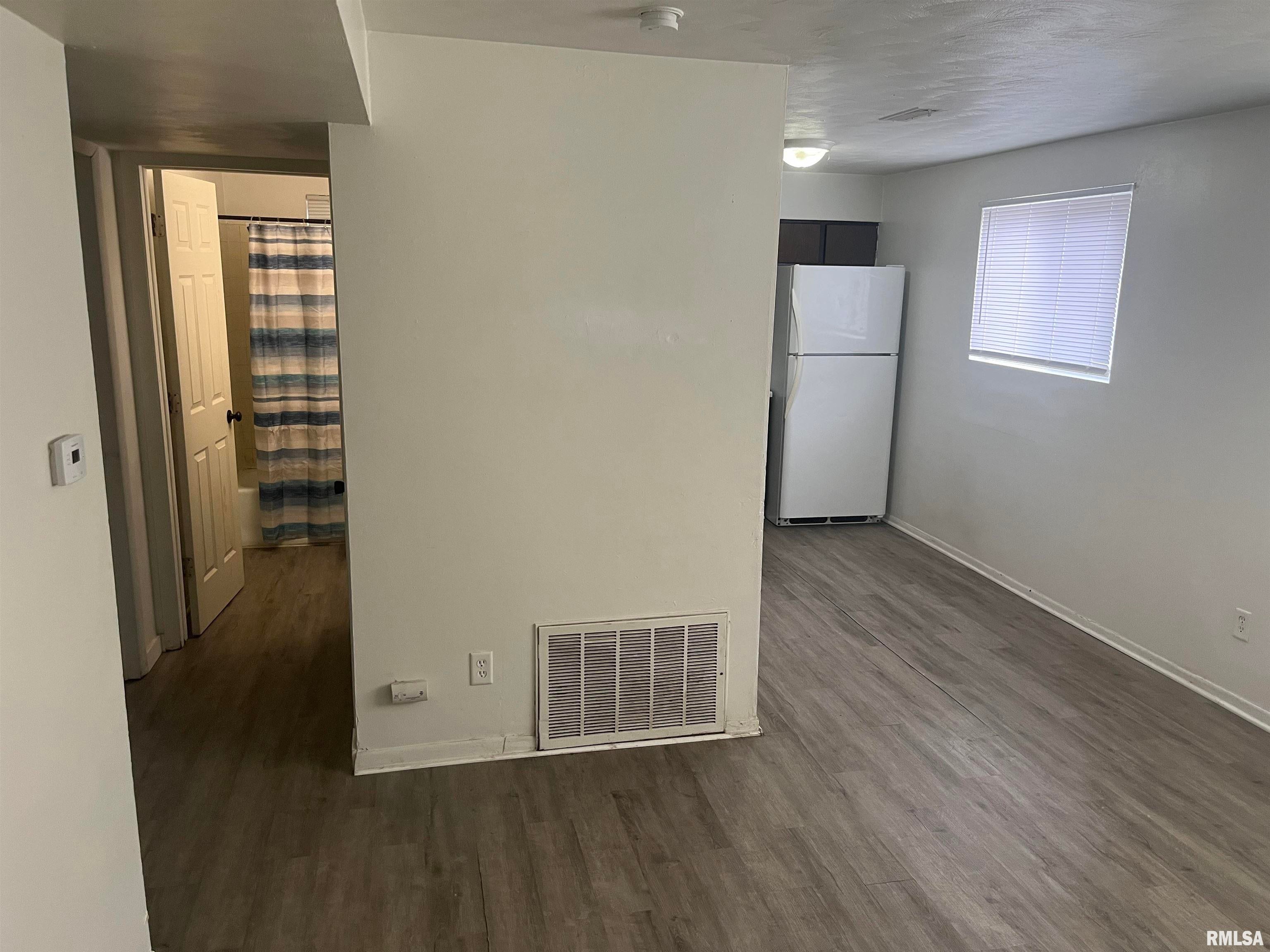 227 W Elm Street 4C — photo