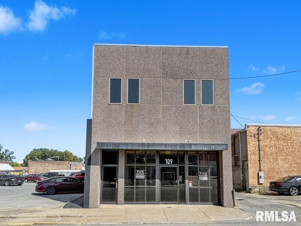 109 W Monroe Street — photo