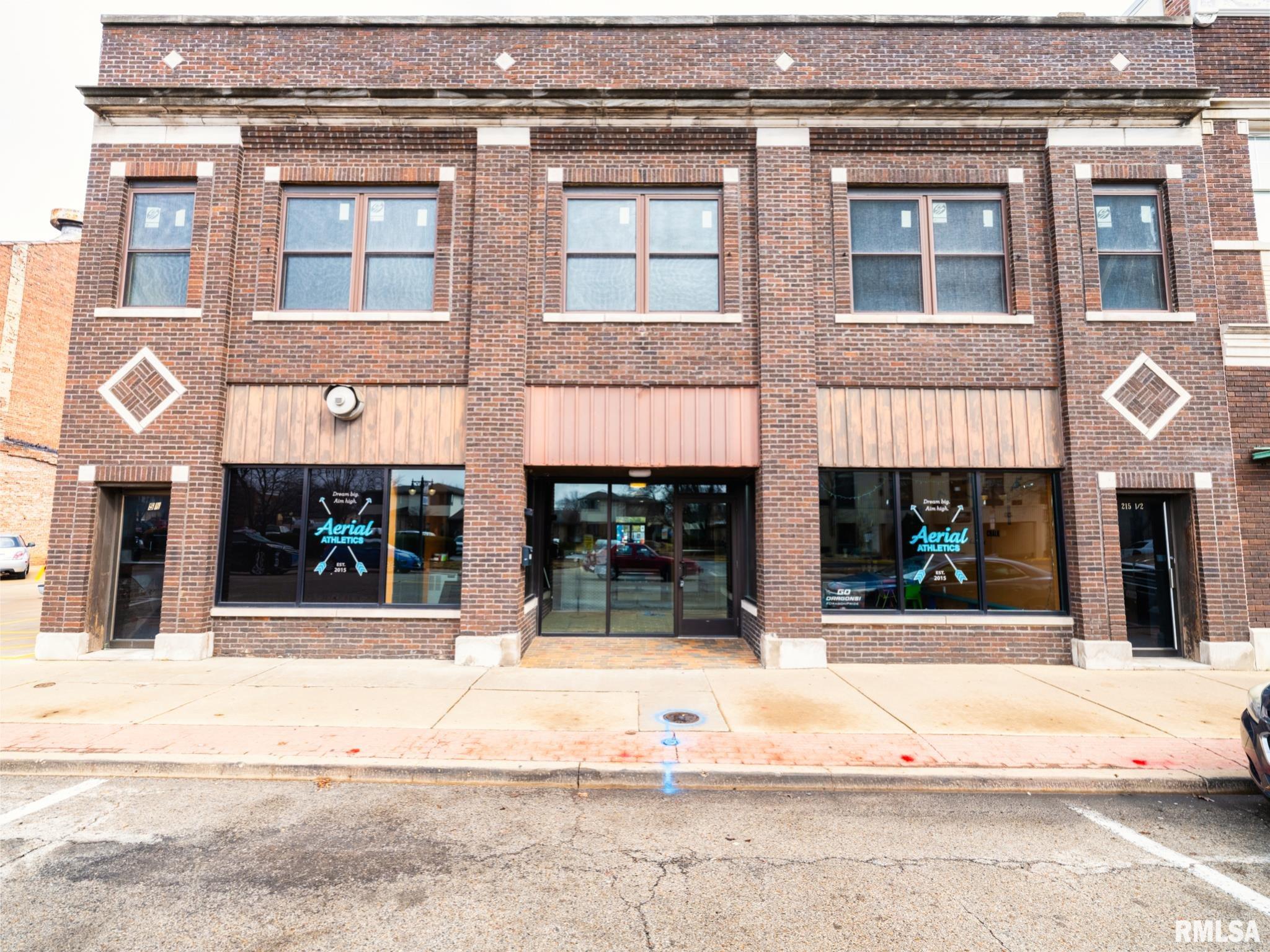 215 Court Street — photo