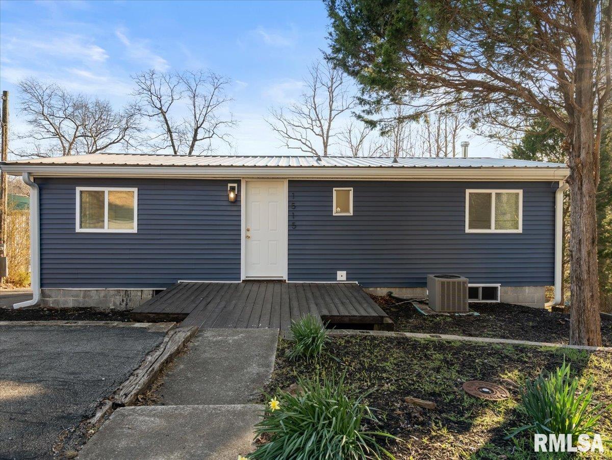 1515 Lake Shore Drive South — photo