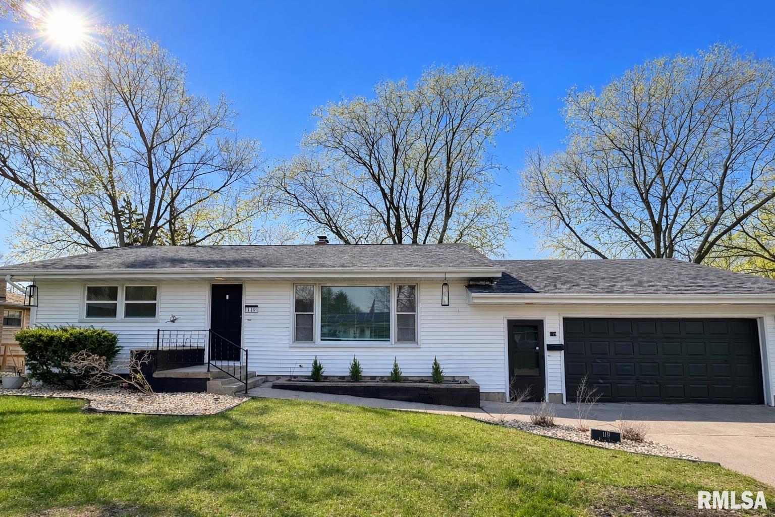 119 Penny Lane — photo