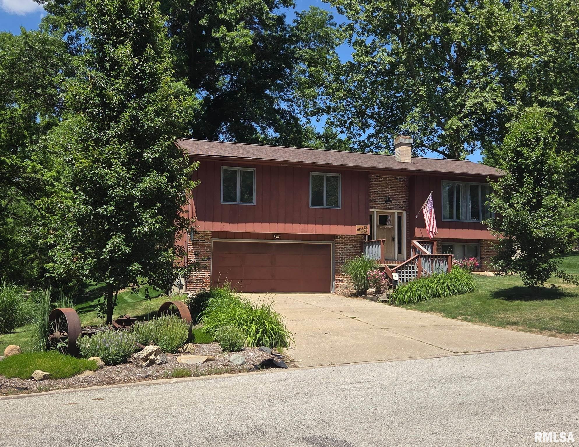 1824 Riverview Drive — photo