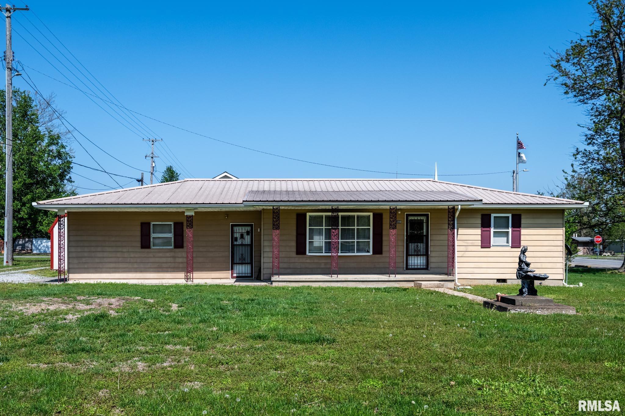 200 White Oak Street — photo