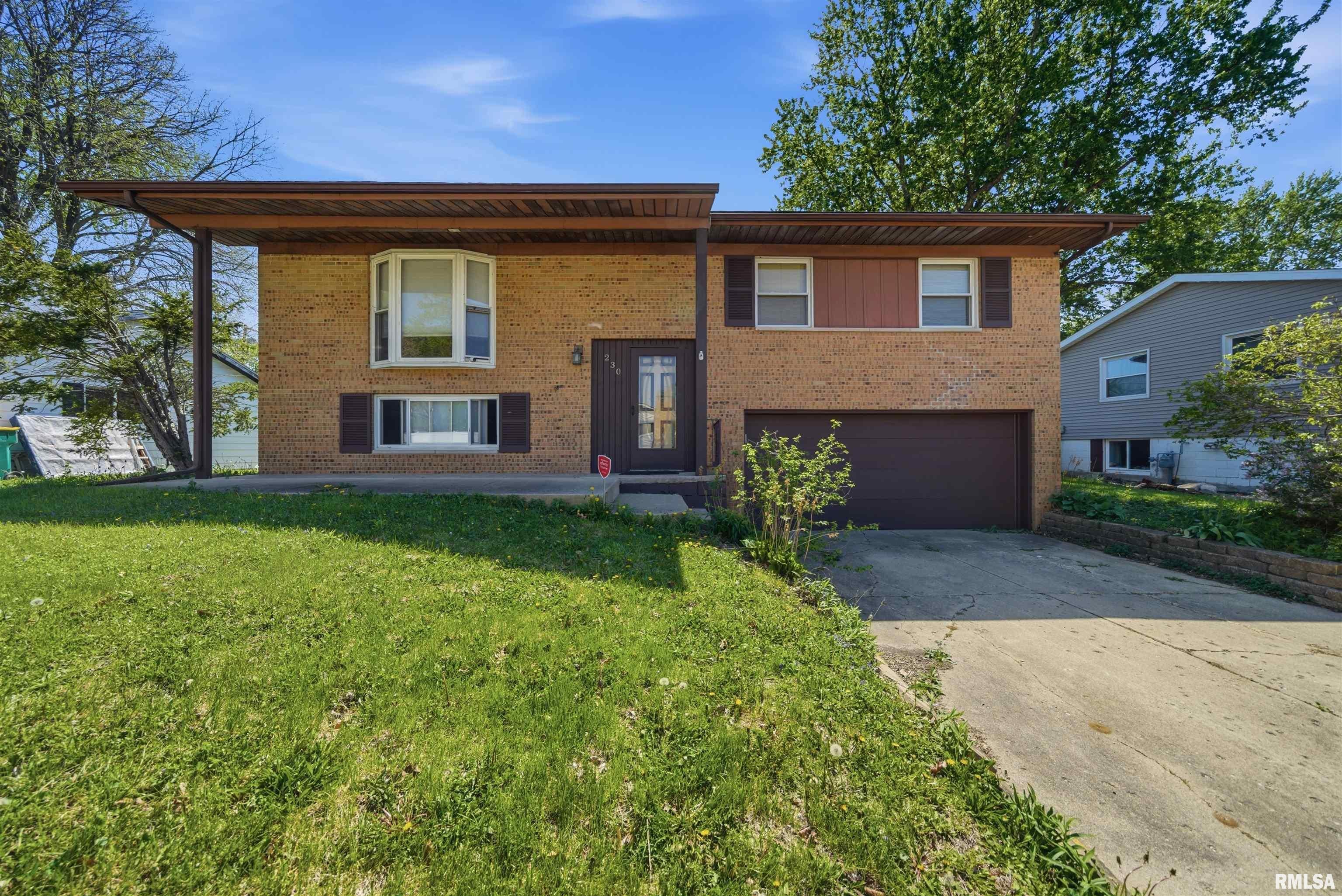 230 Devron Circle — photo