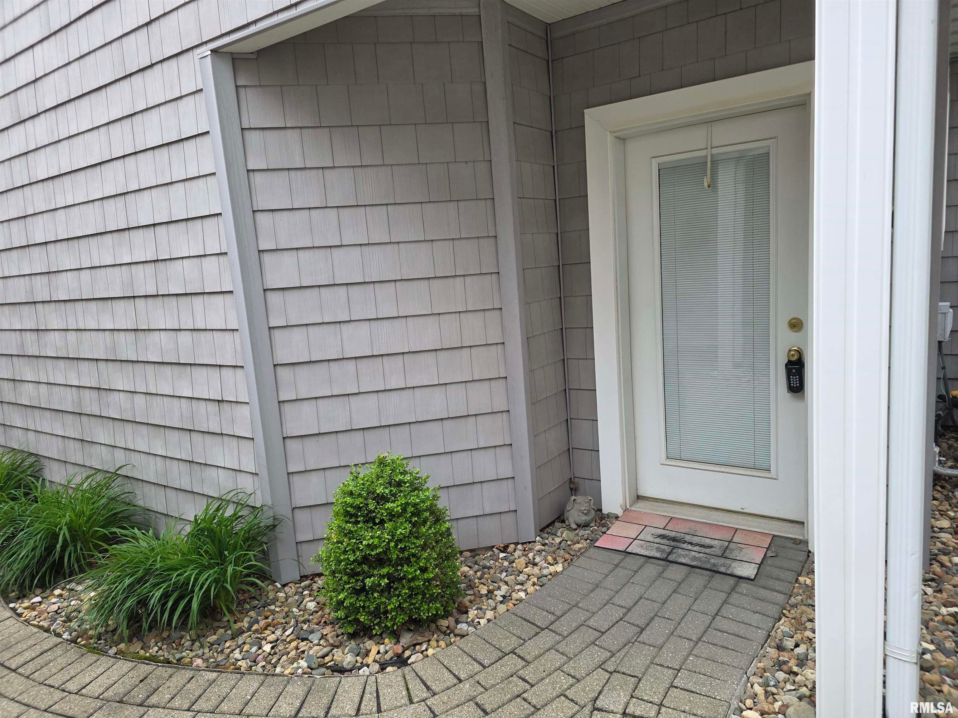 530 Harbor Pointe Drive — photo