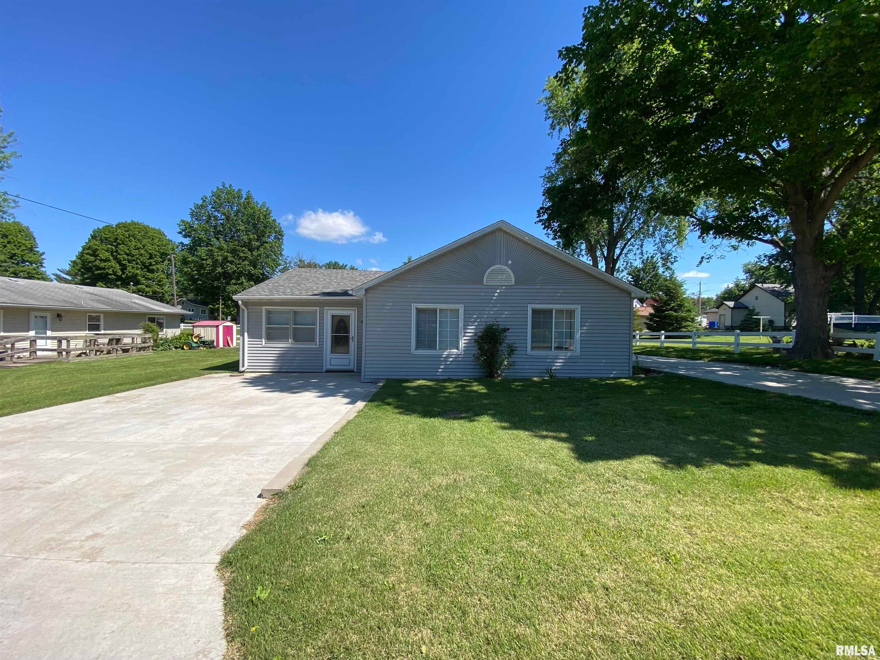 35 W Beech Street — photo