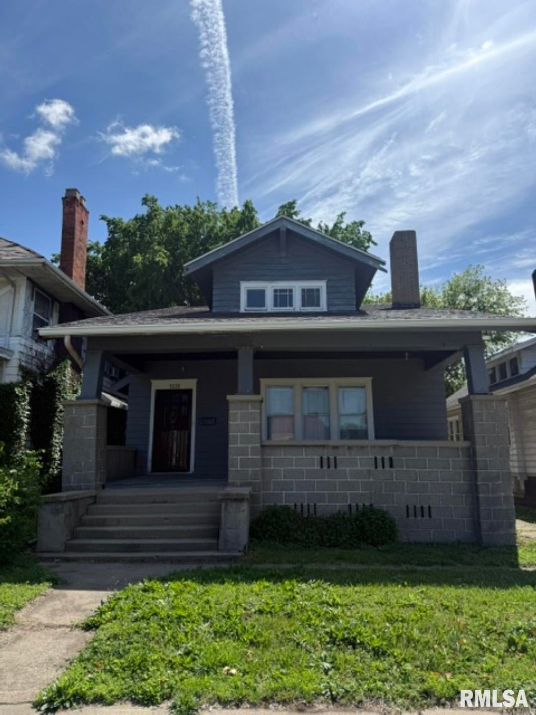 1220 N University Street — photo