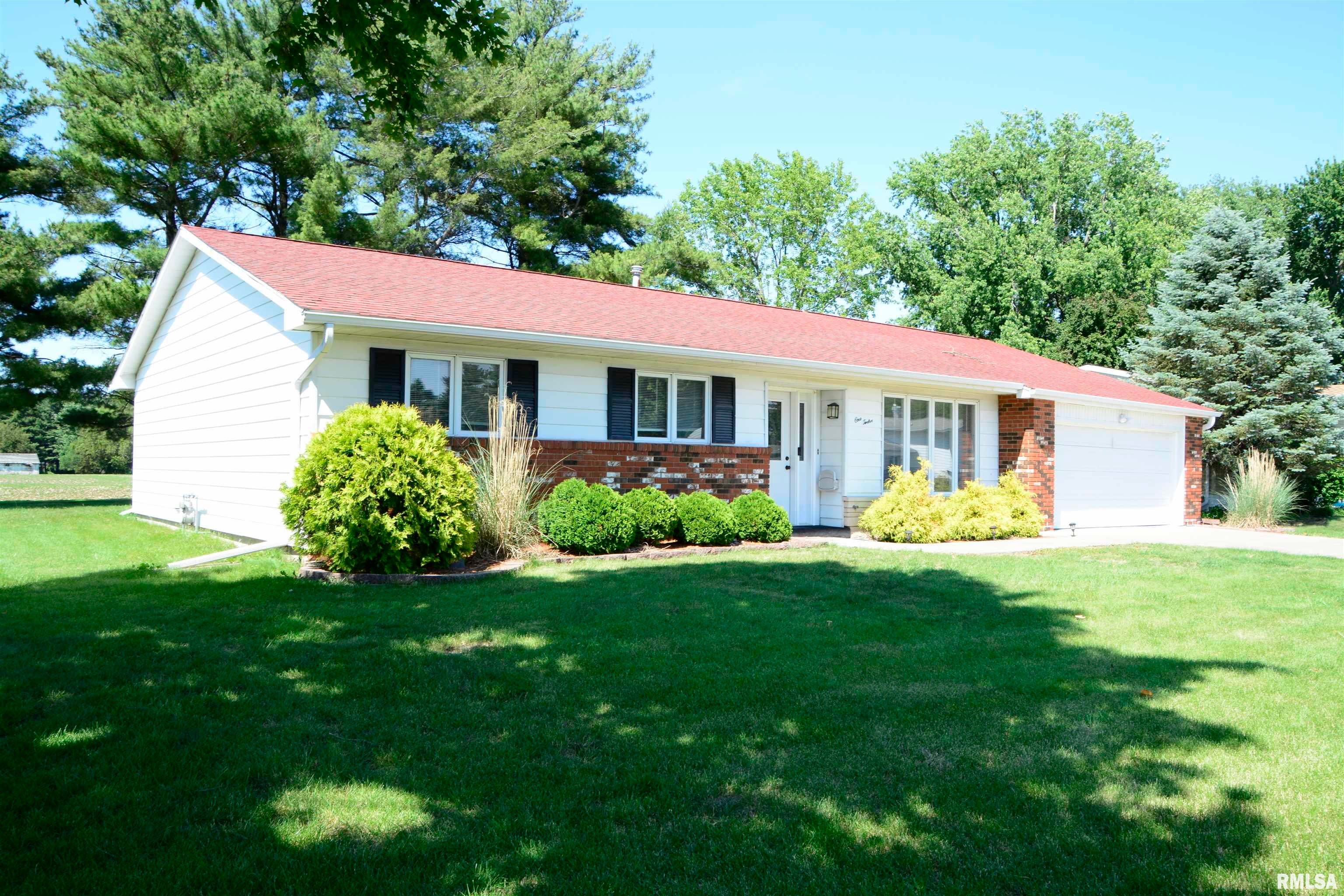 112 James Drive — photo