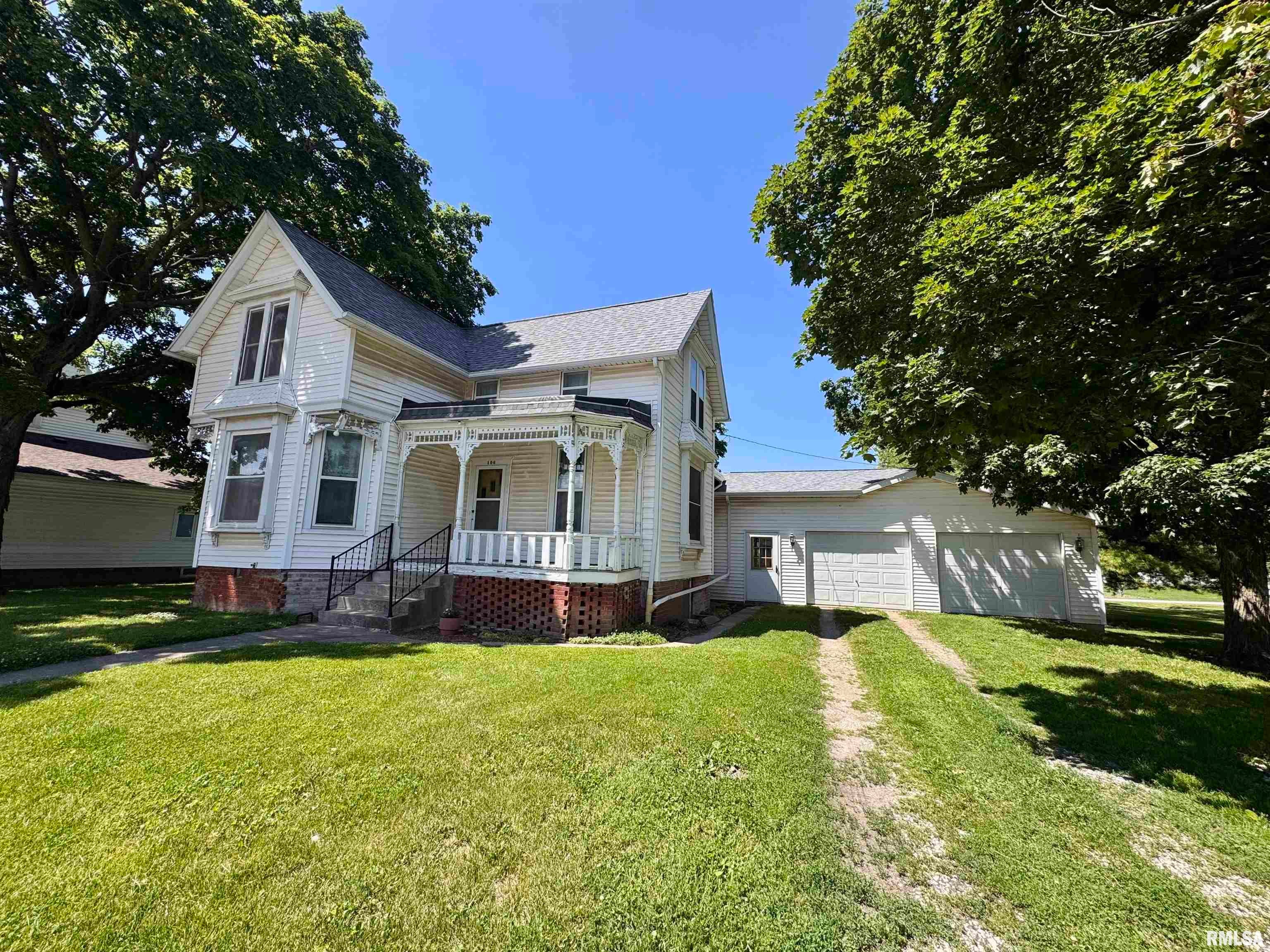 106 E Main Street — photo