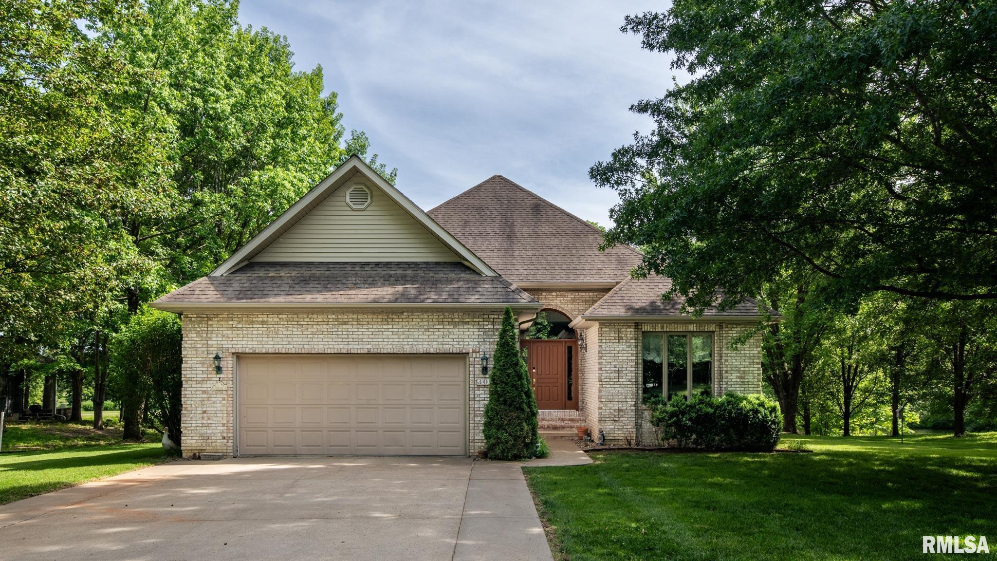 307 Woodlake Court — photo