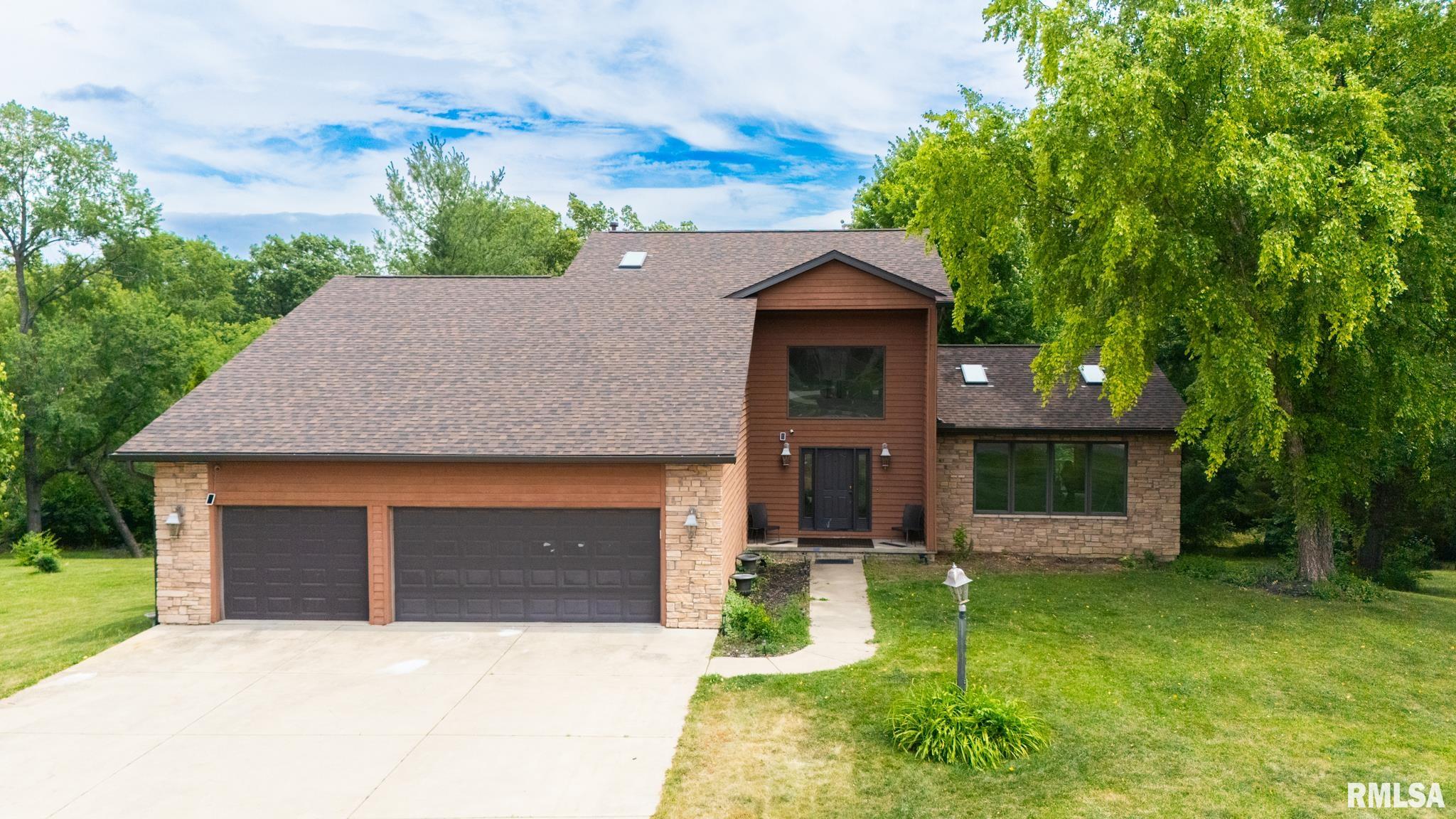 1318 Amanda Drive — photo