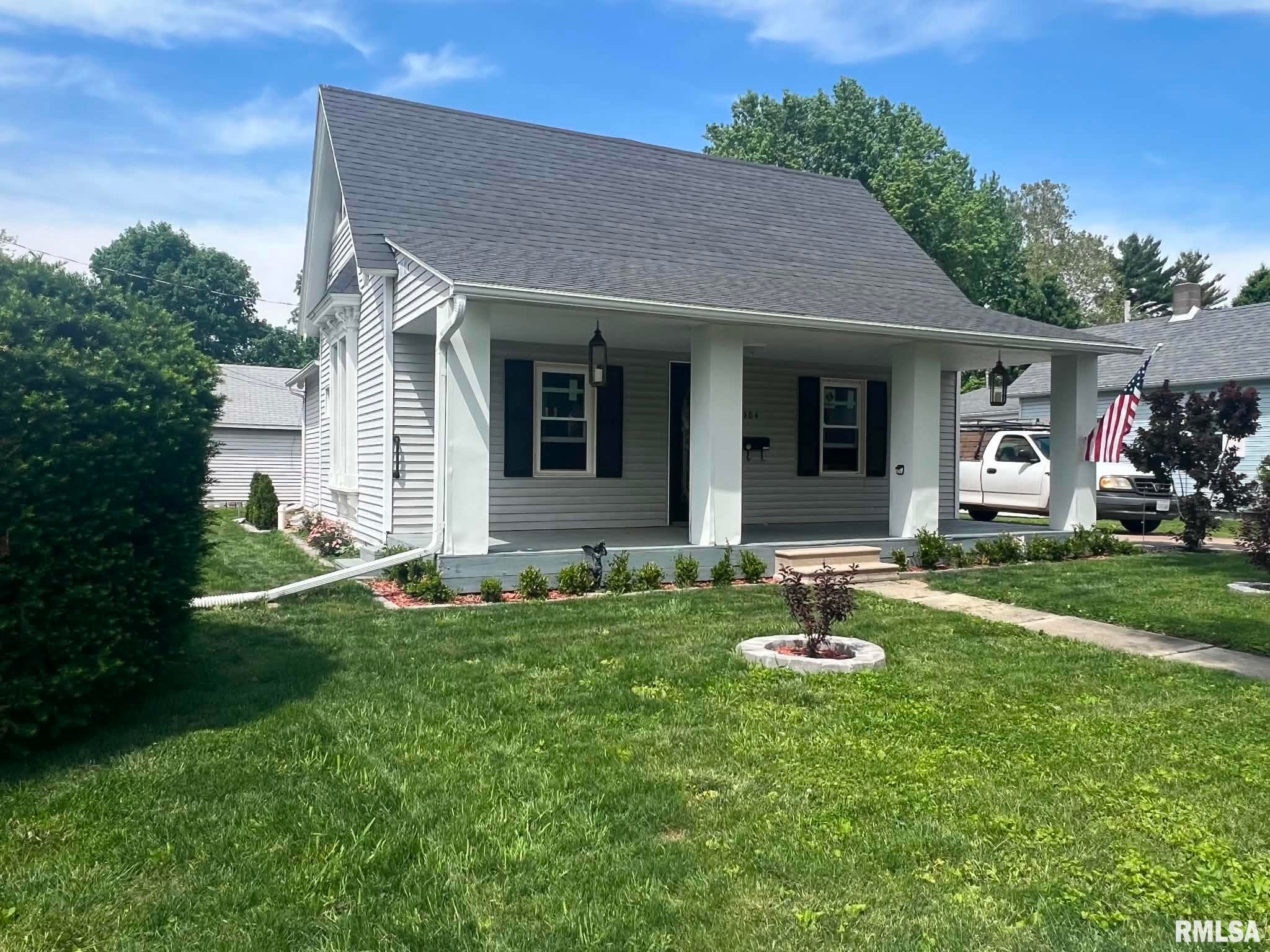 304 E SUMMIT Street, Macomb, IL 61455 — photo 3