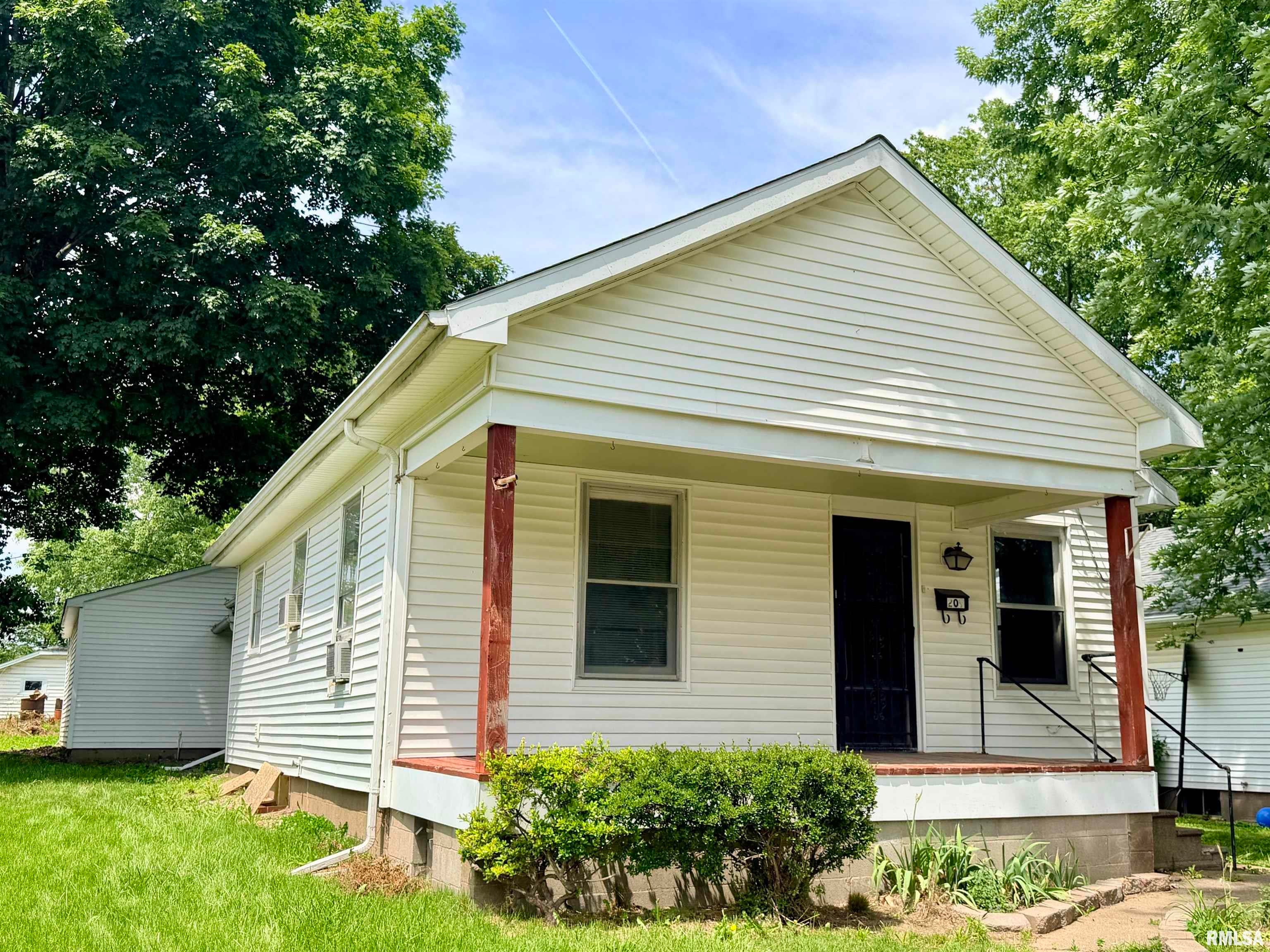 209 Douglas Street — photo