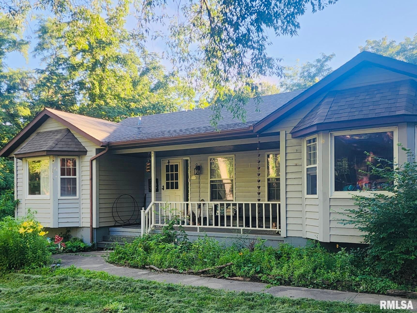 520 W Hickory Grove Court — photo