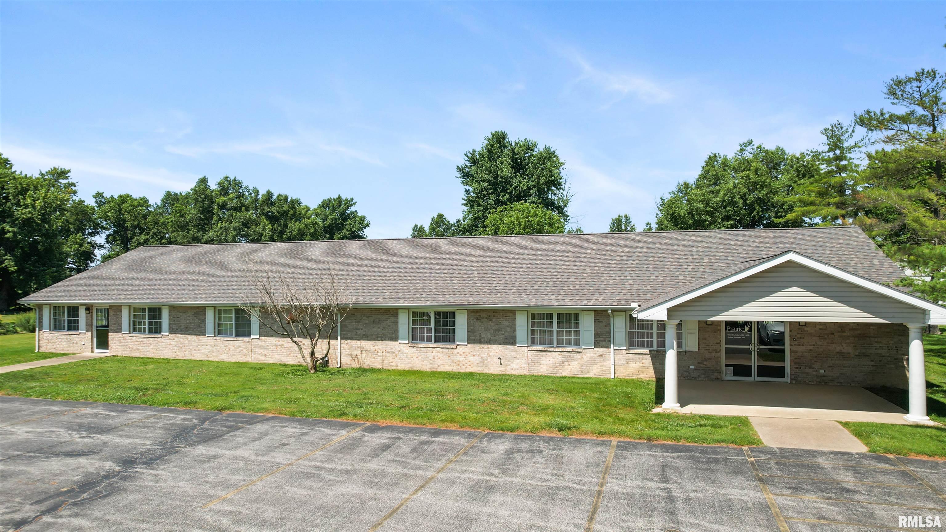 1002 N Pentecost Drive — photo