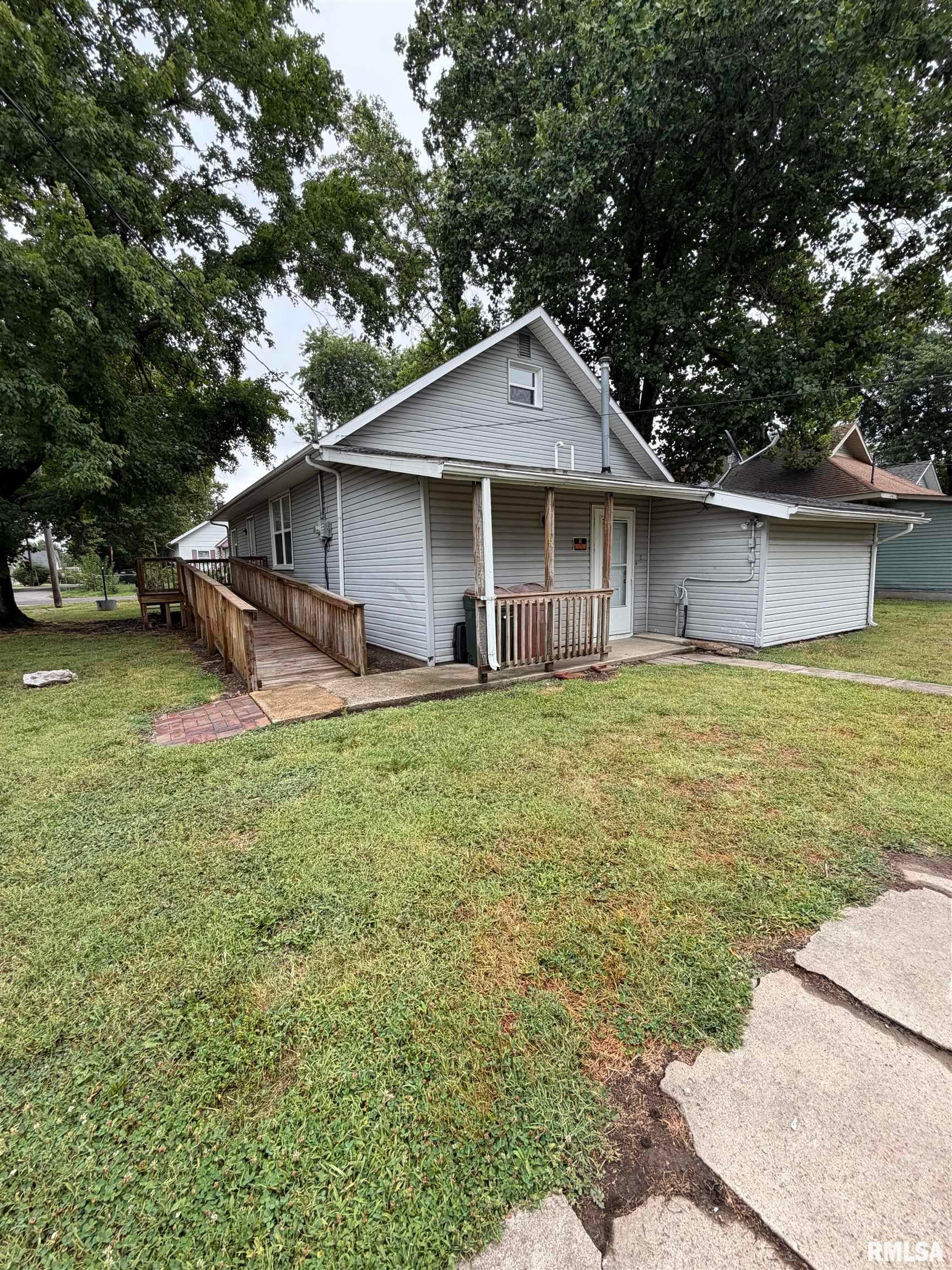 1420 W Cherry Street — photo