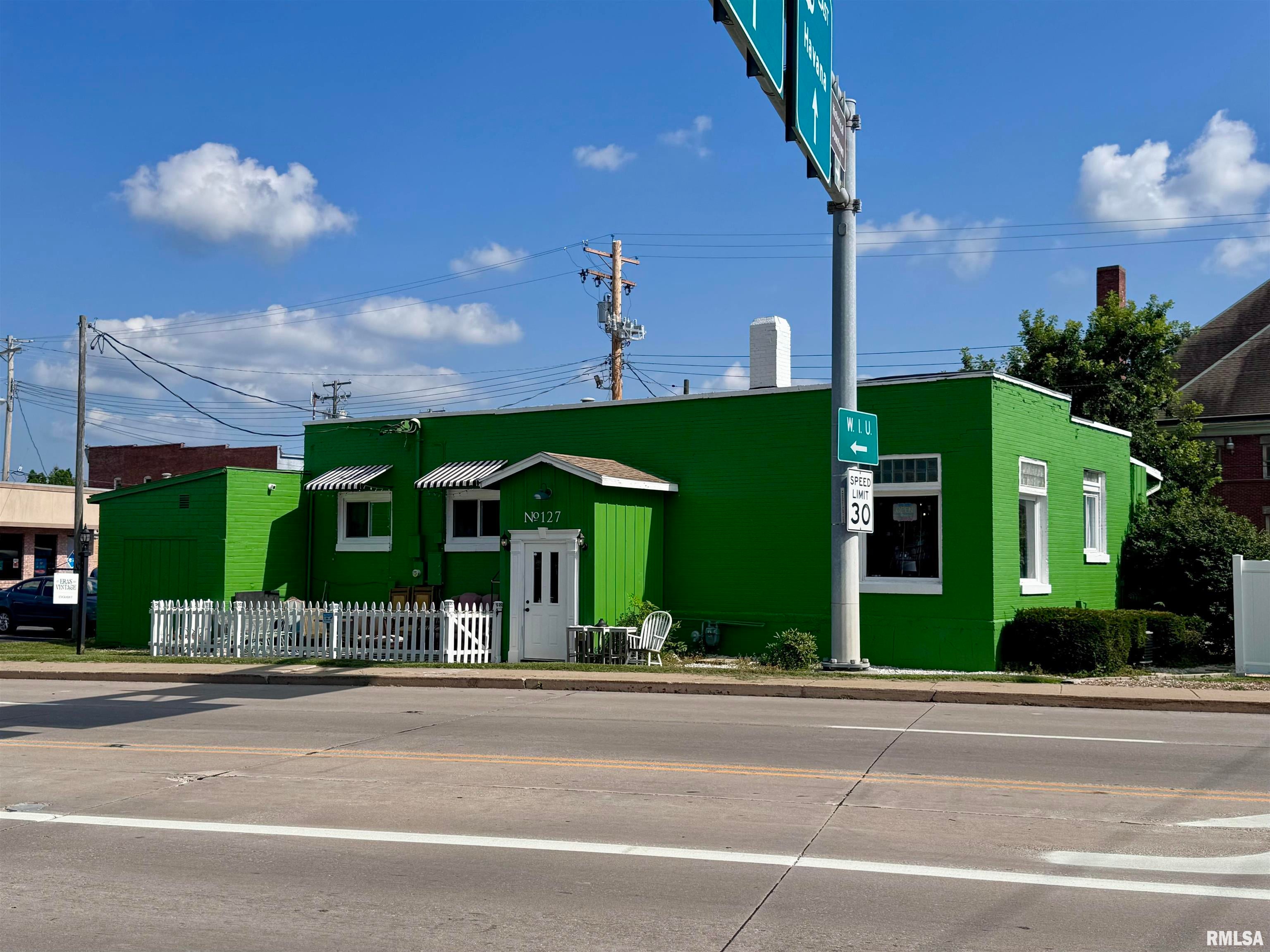 127 W Calhoun Street — photo
