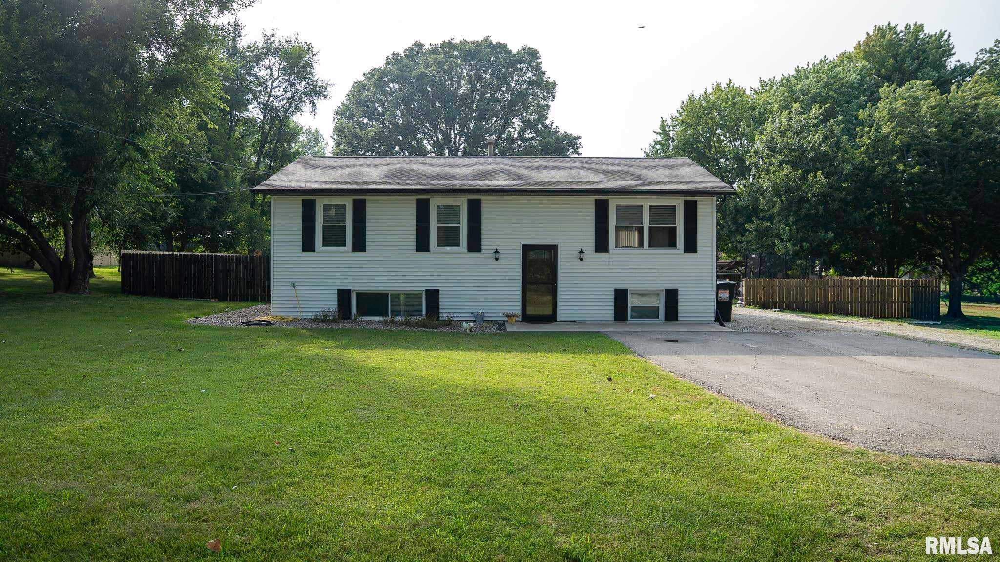 2037 N Aspen Road — photo