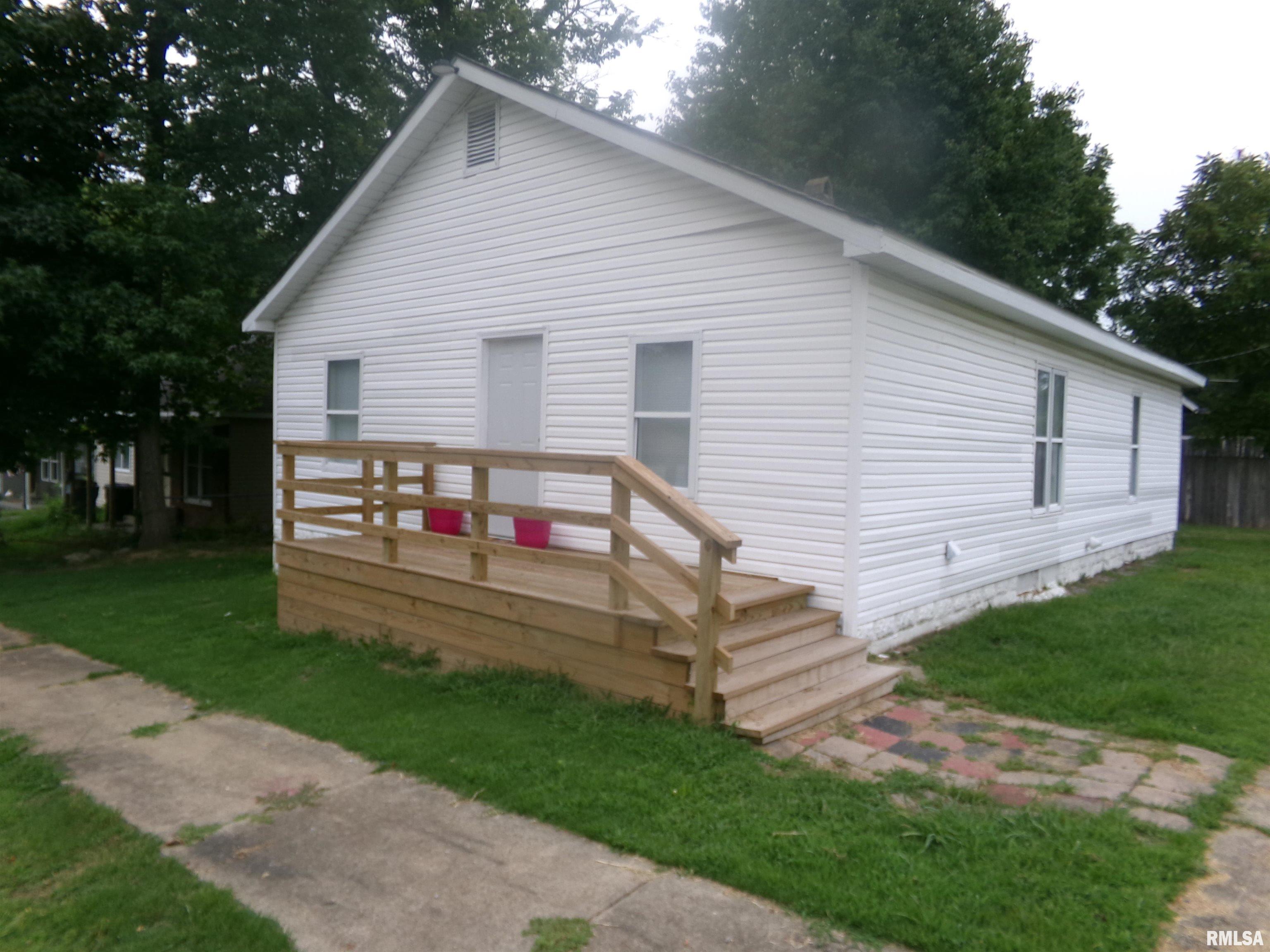 402 N Cochran Street — photo