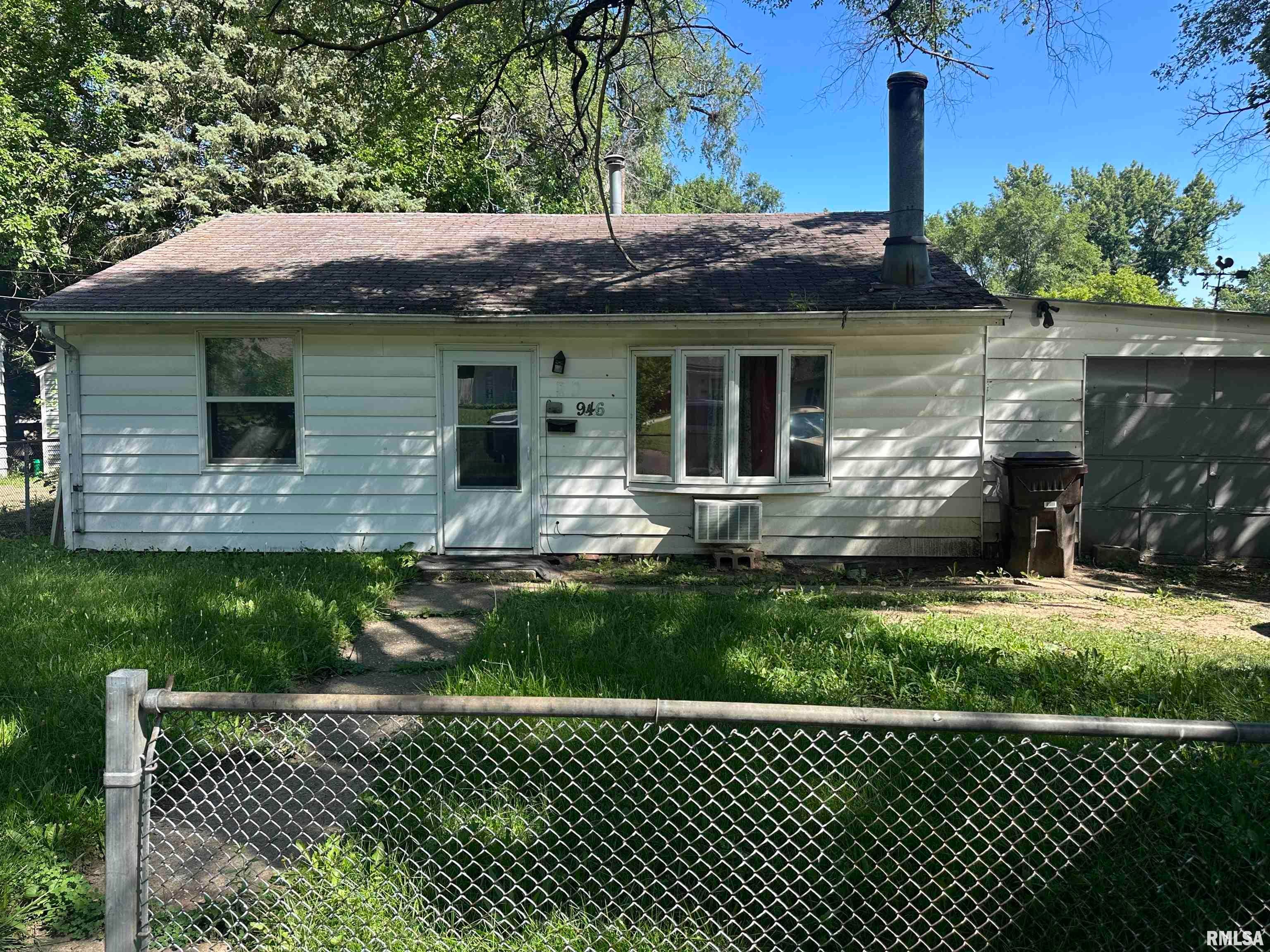 946 S Tonti Circle — photo