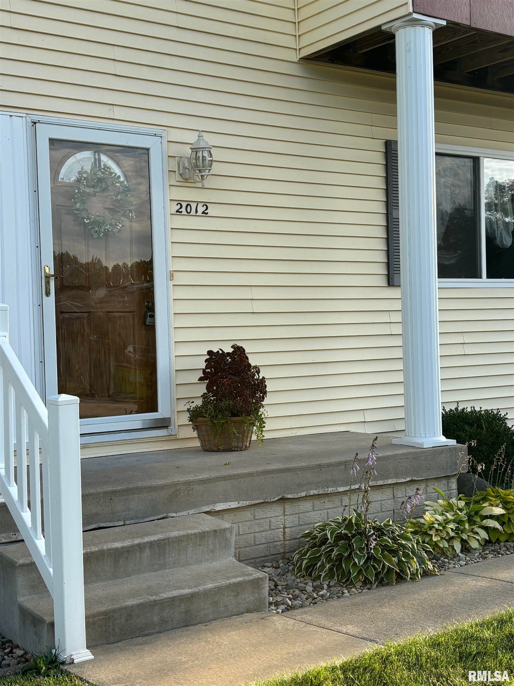 2012 S 2nd Avenue — photo