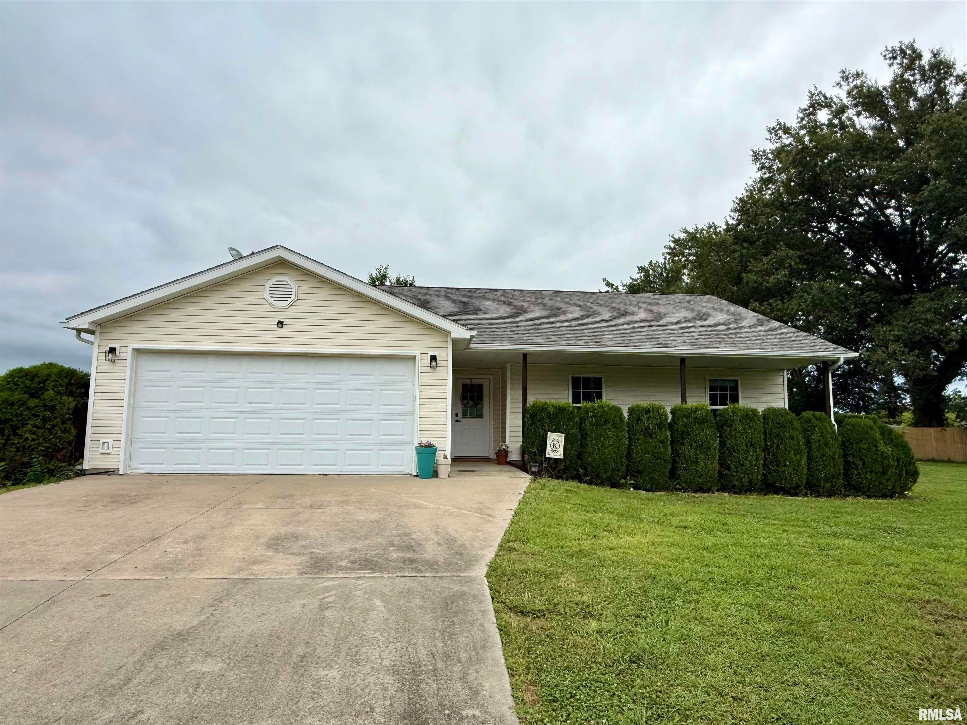 710 Creekside Lane — photo