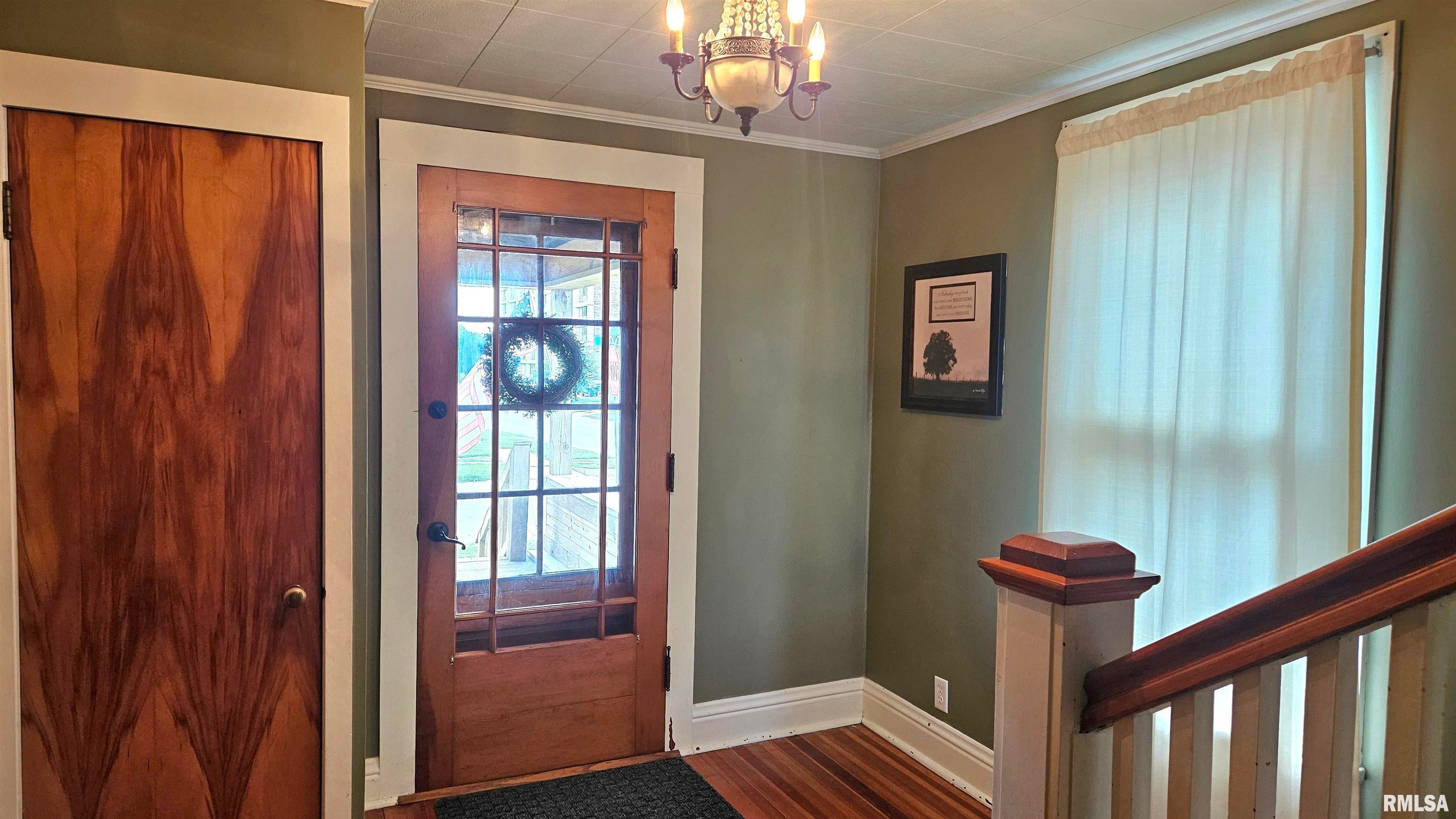107 E OLIVE Street, Canton, IL 61520 — photo 3
