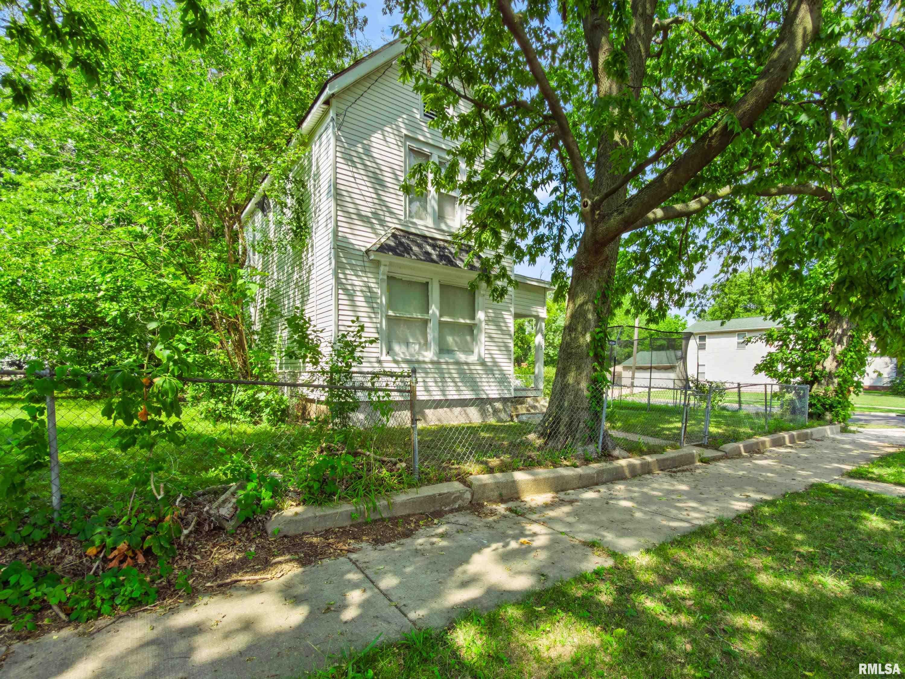 1203 W Butler Street — photo