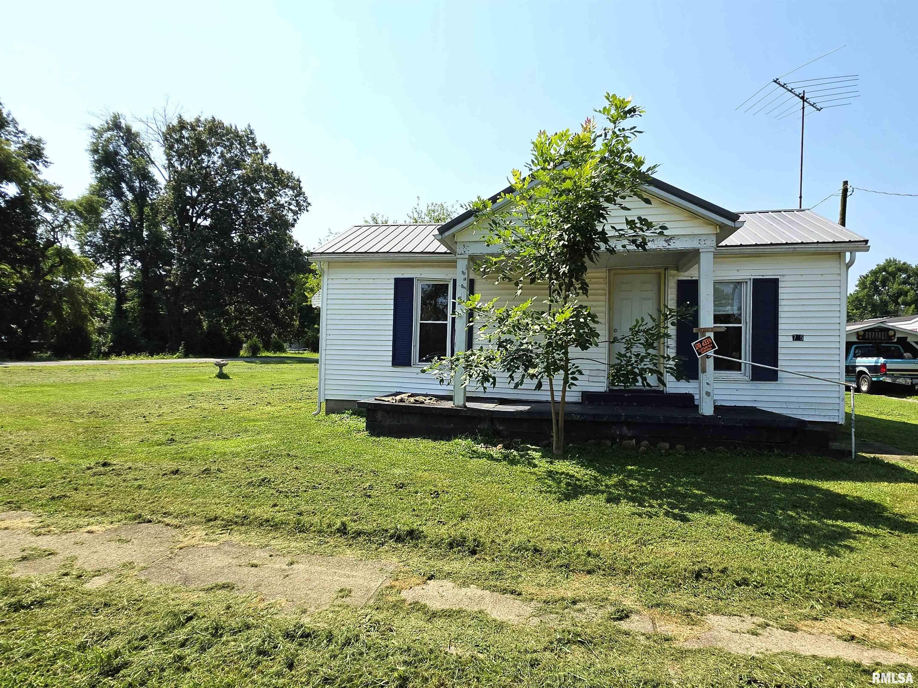 705 W Raymond Street — photo