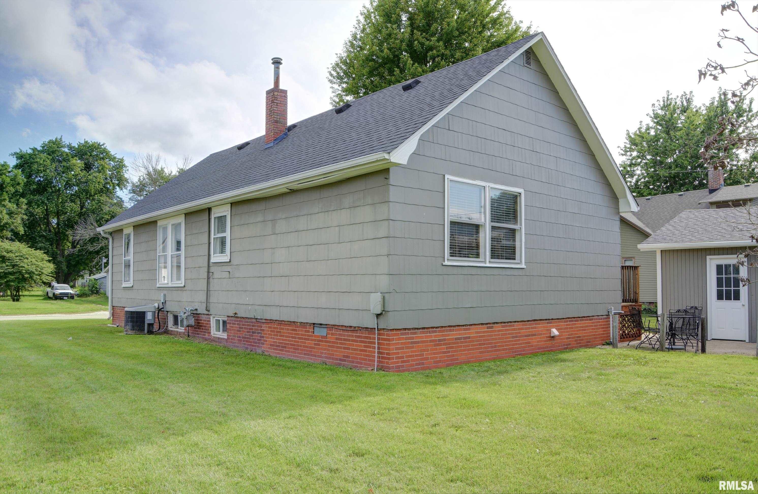 208 E MAIN Street, Industry, IL 61440 — photo 3