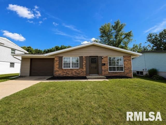 2220 W Kensington Drive — photo