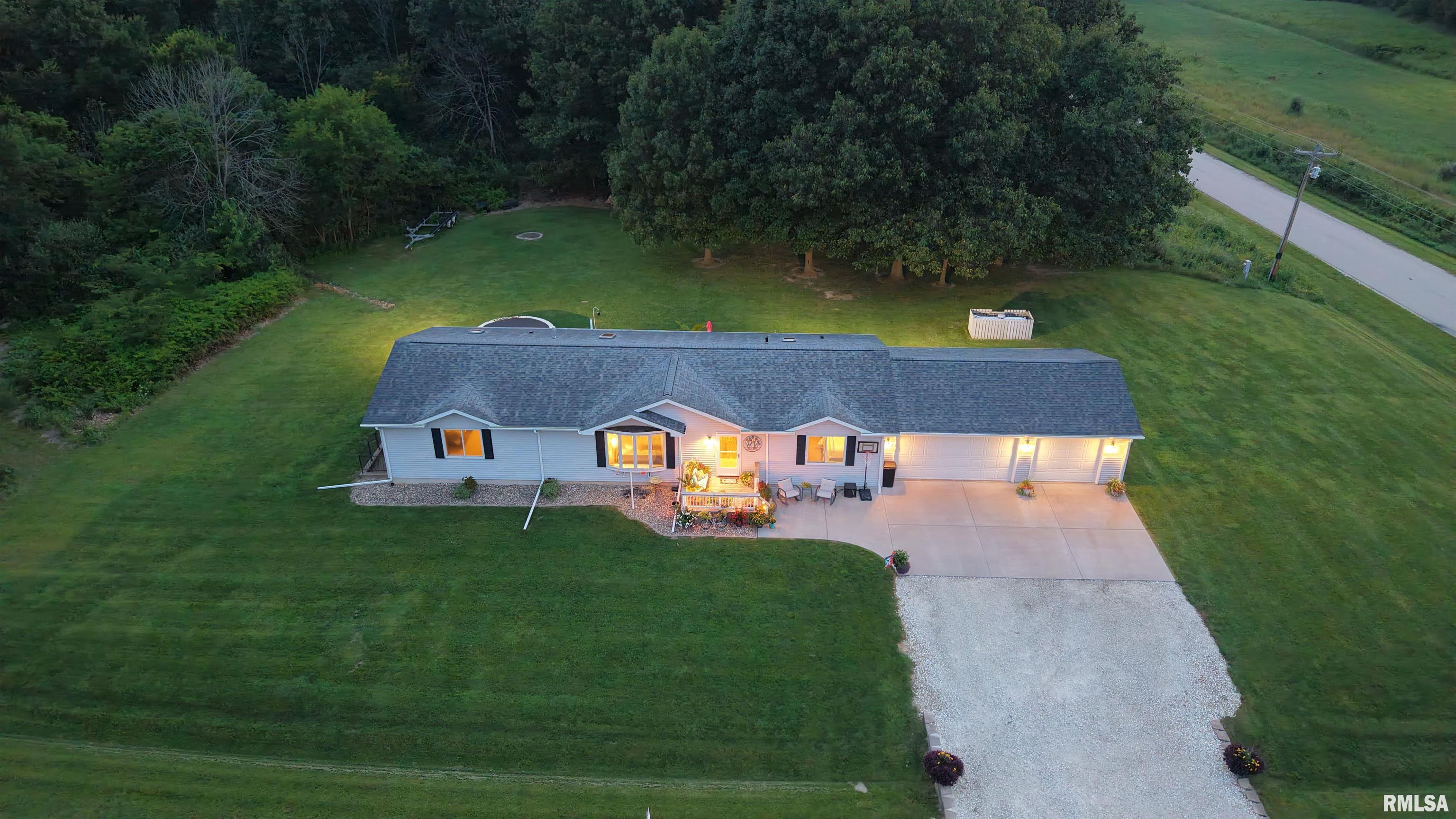221 Ridgewood Court — photo