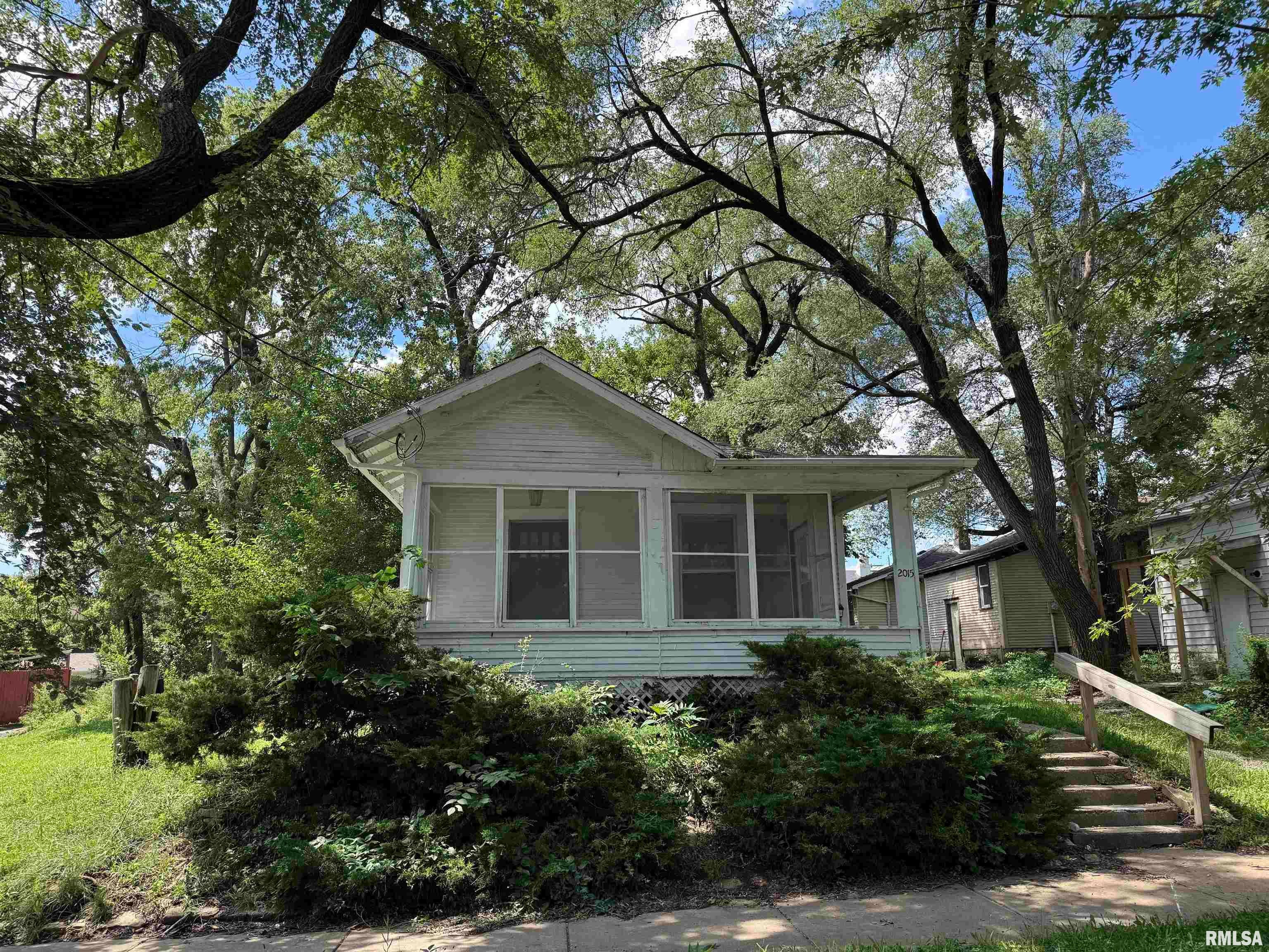 2015 N Central Avenue — photo