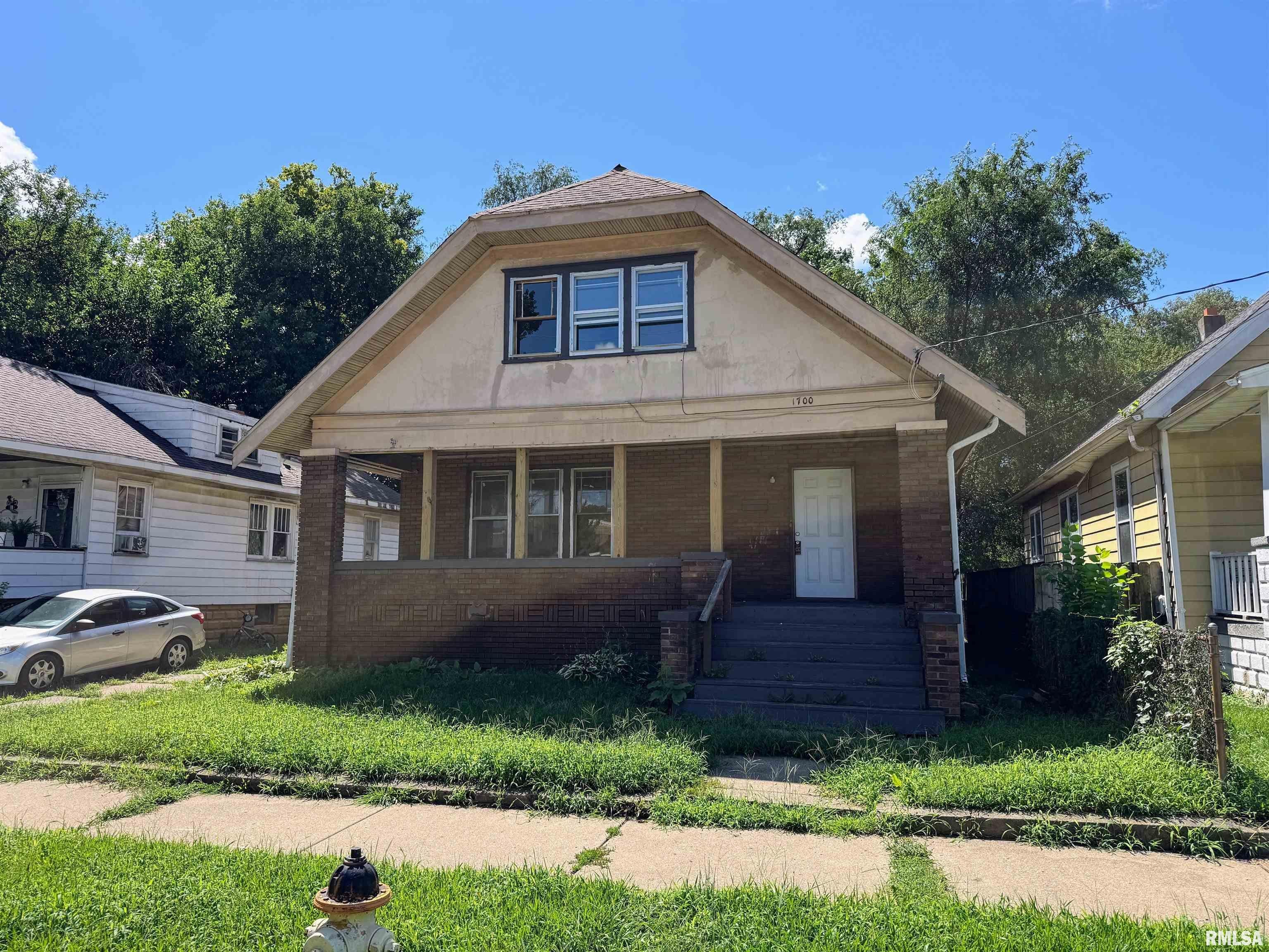 1700 W Smith Street — photo