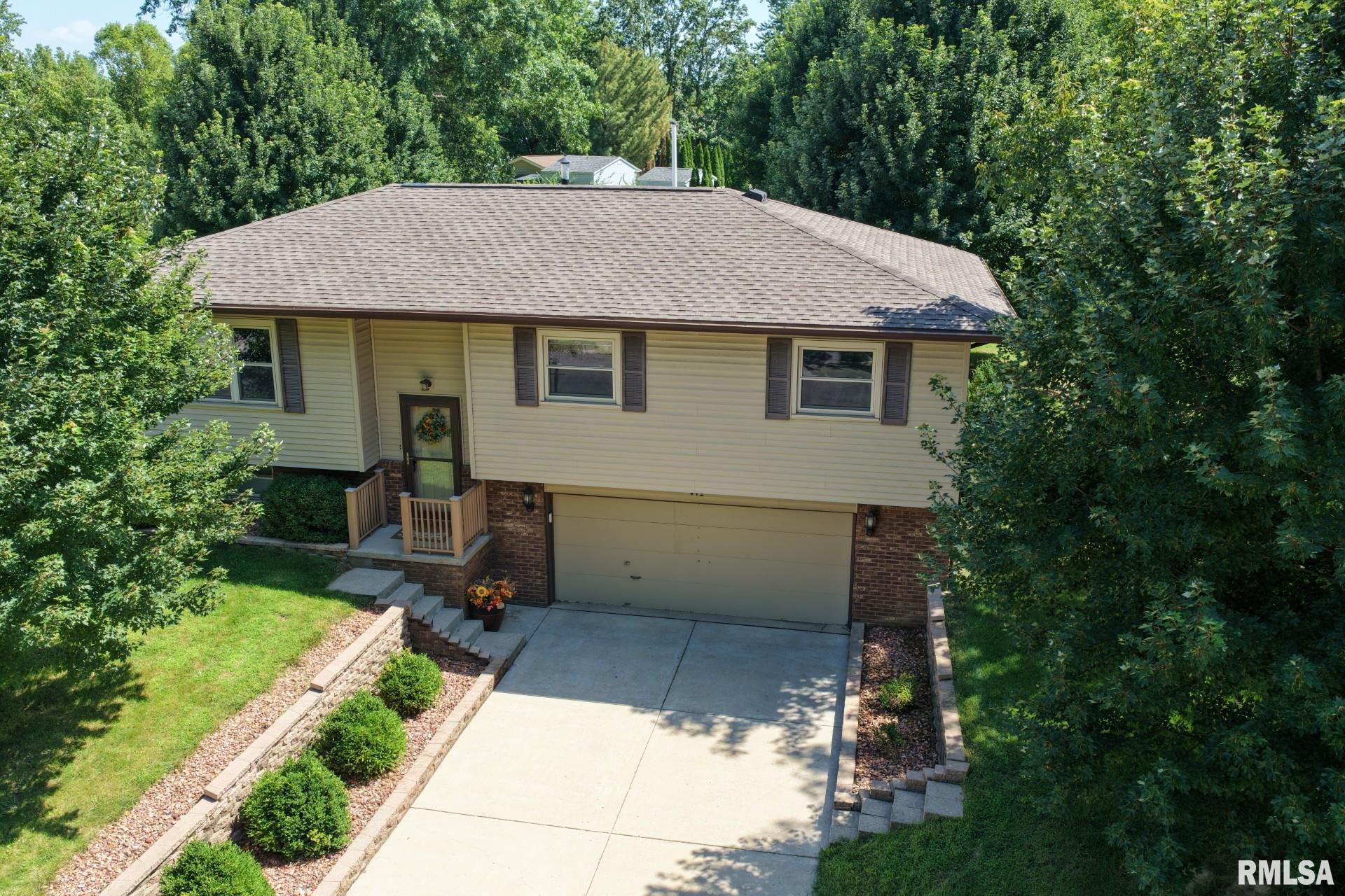 412 Bayside Drive — photo