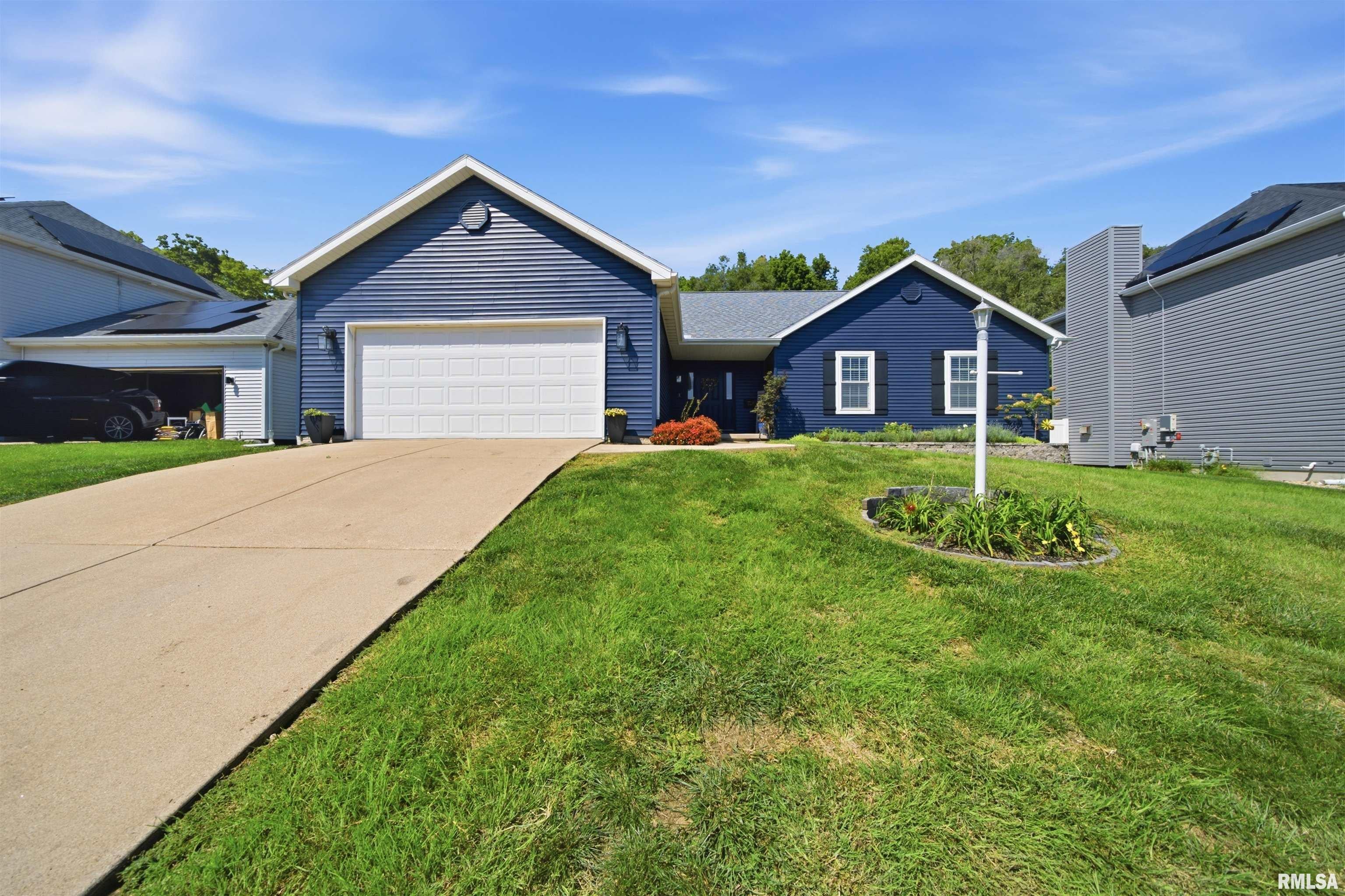 725 W Spring Hollow Lane — photo