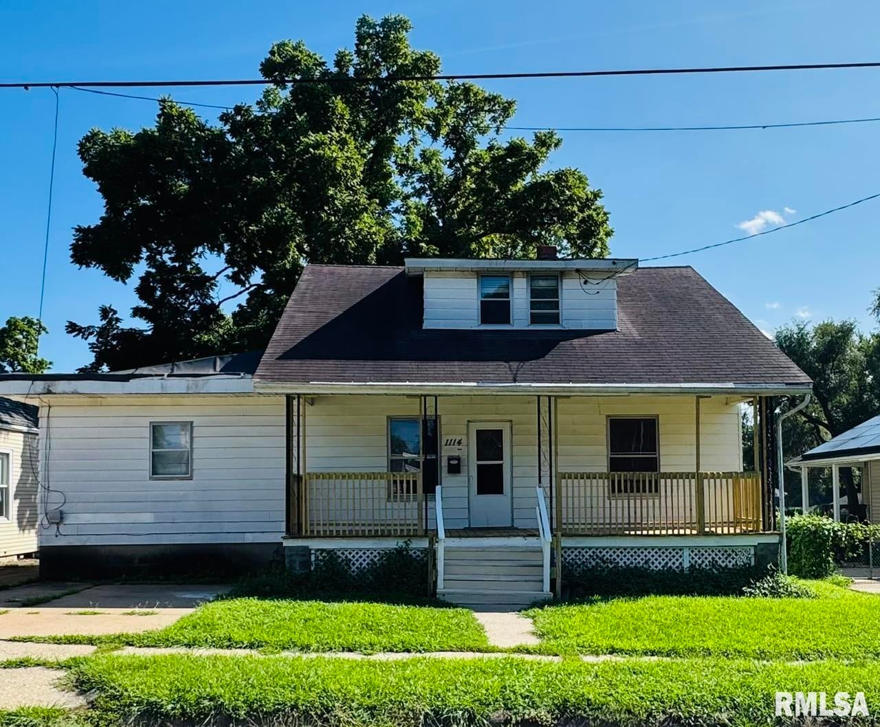 1114 E Hines Avenue — photo
