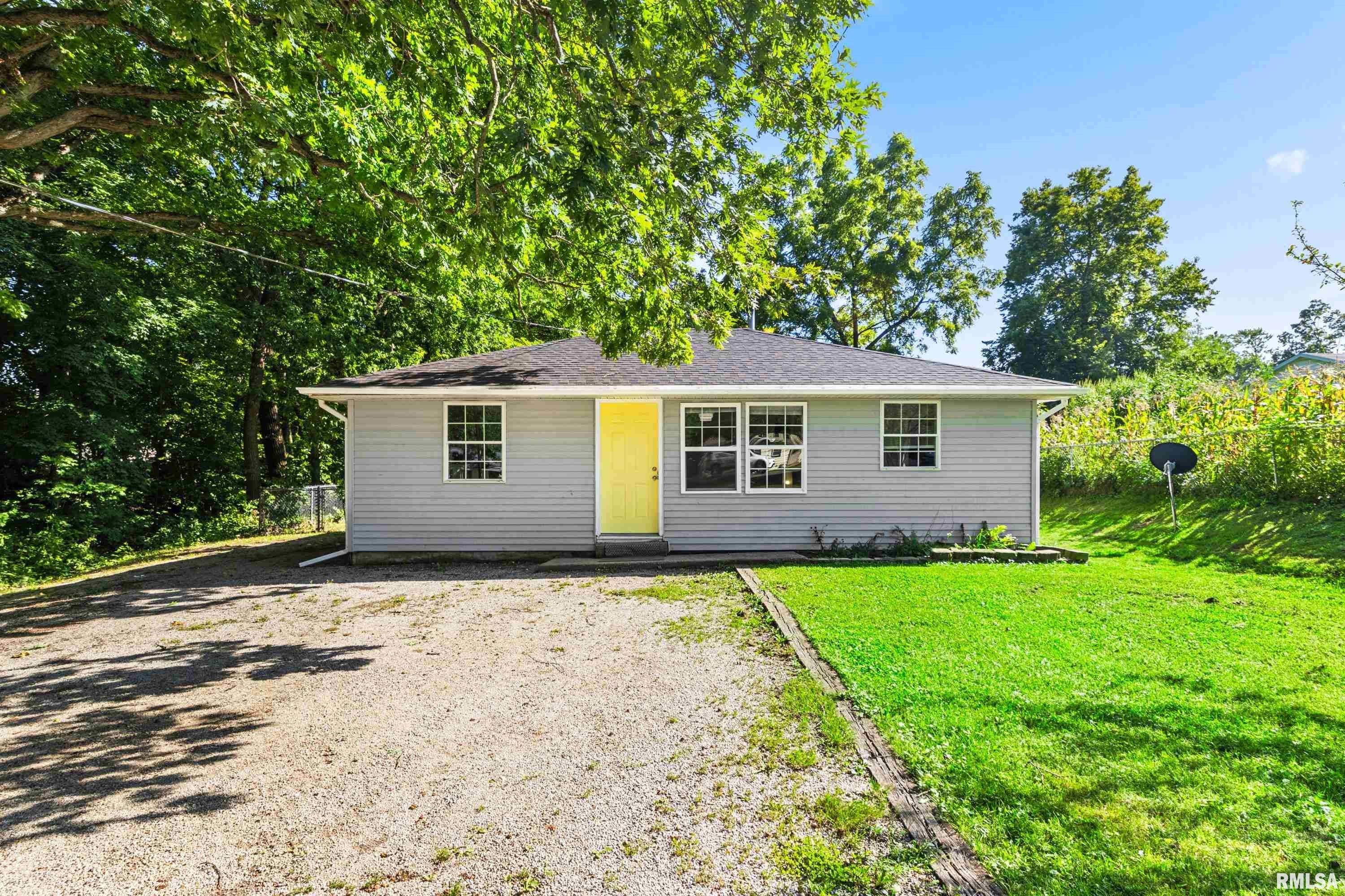 324 Kentucky Court — photo