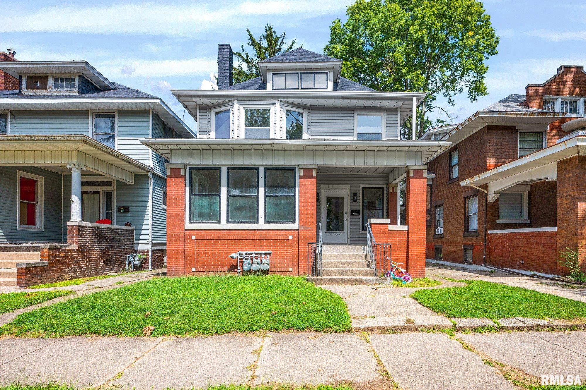 1611 W Barker Avenue — photo
