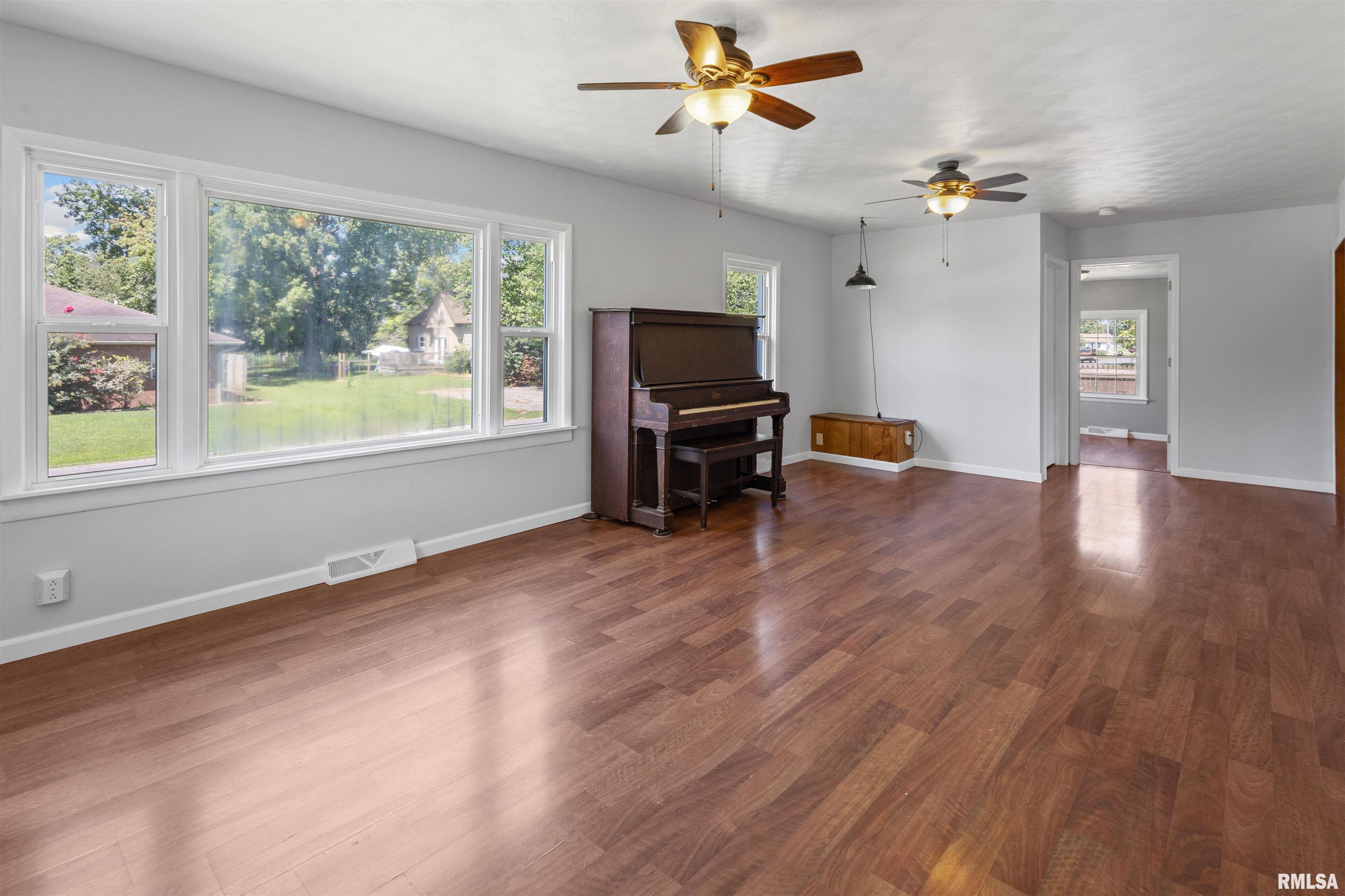 600 E Reeves Street, Marion, IL 62959 — photo 3
