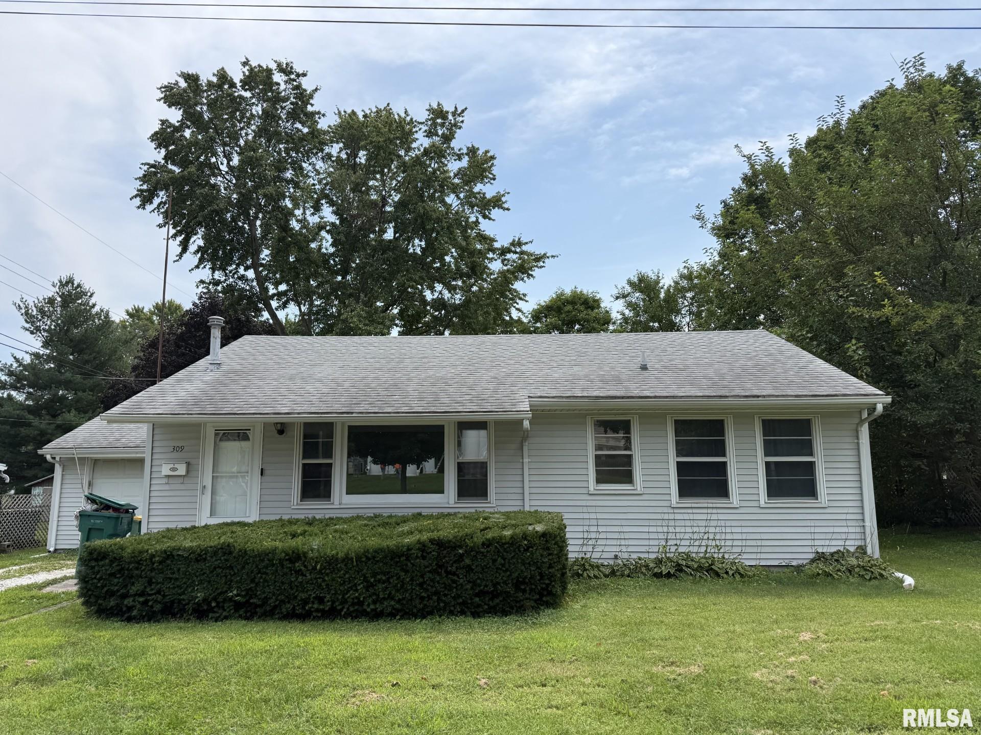 309 E Walker Street — photo