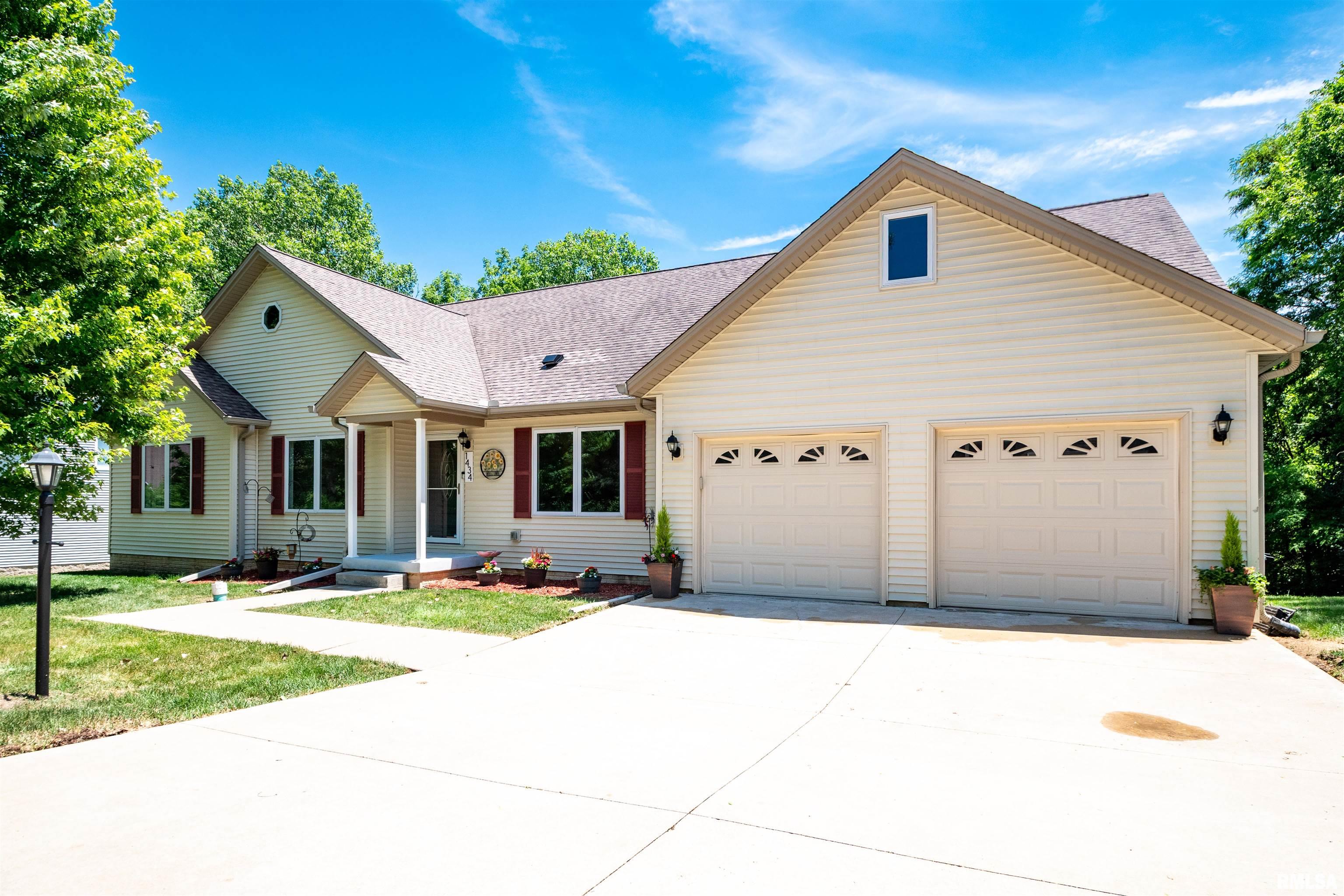 1434 W Tiffany Drive — photo