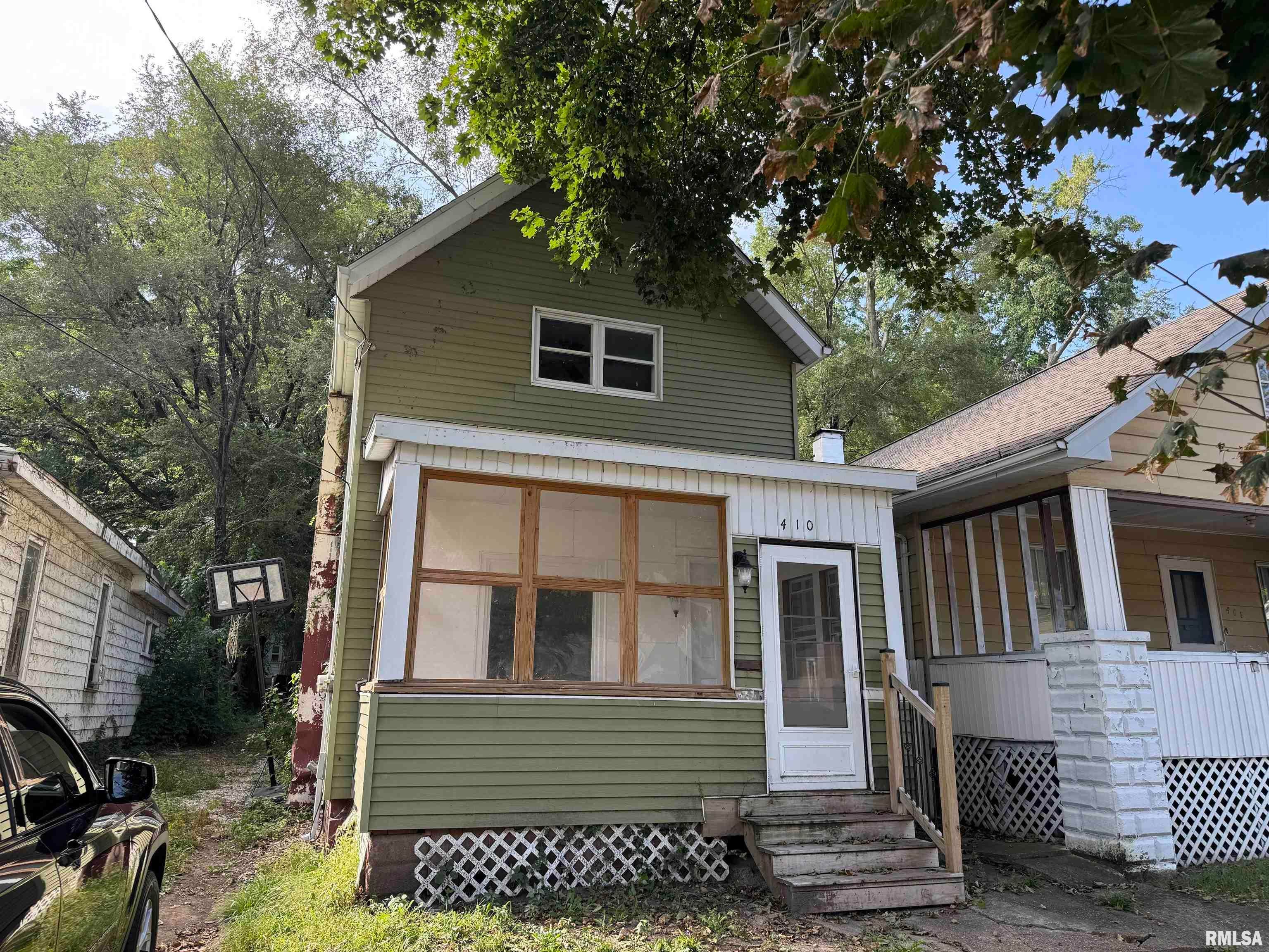 410 E Thrush Avenue — photo