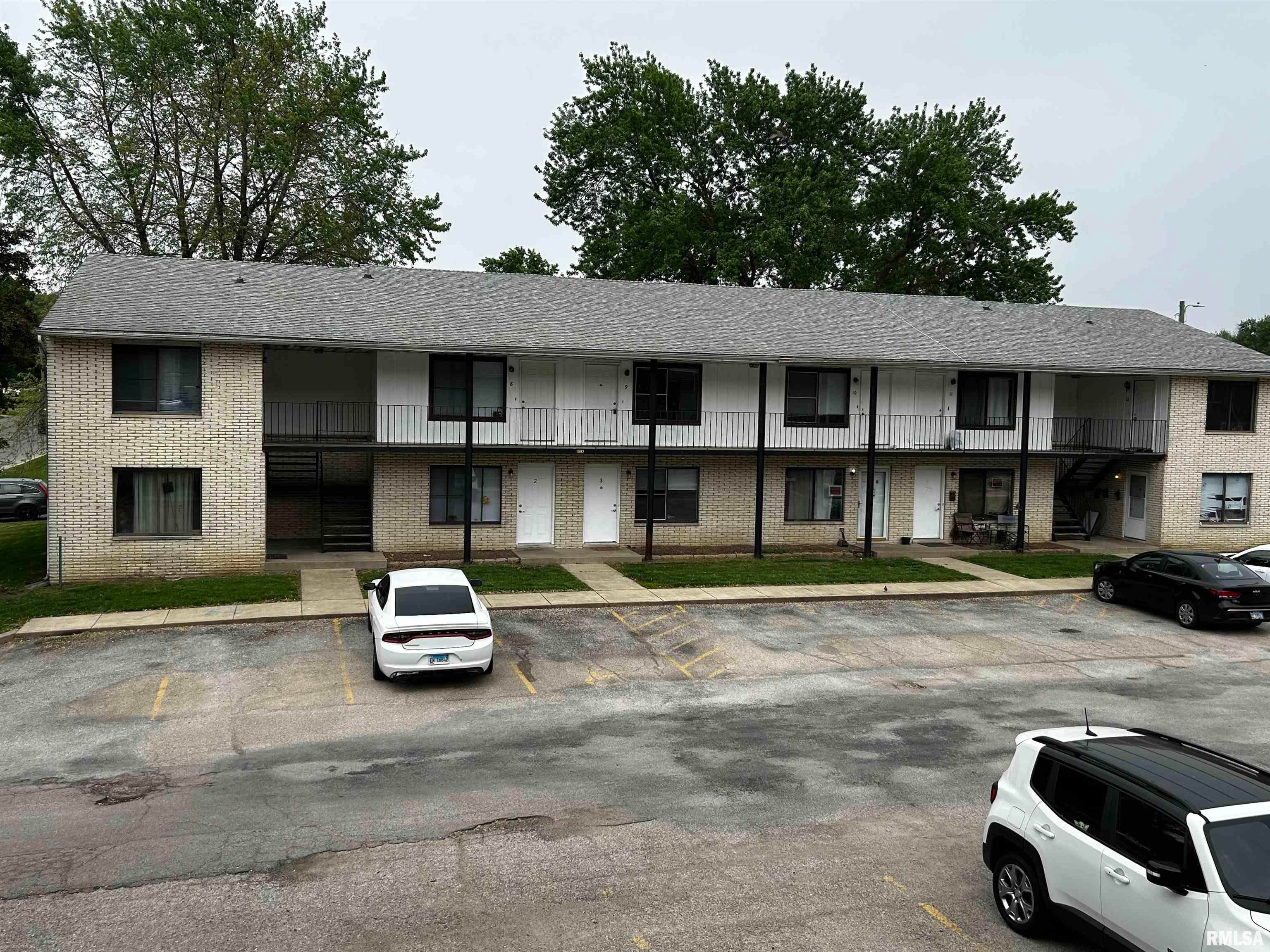 1902 Sheridan Road 11 — photo