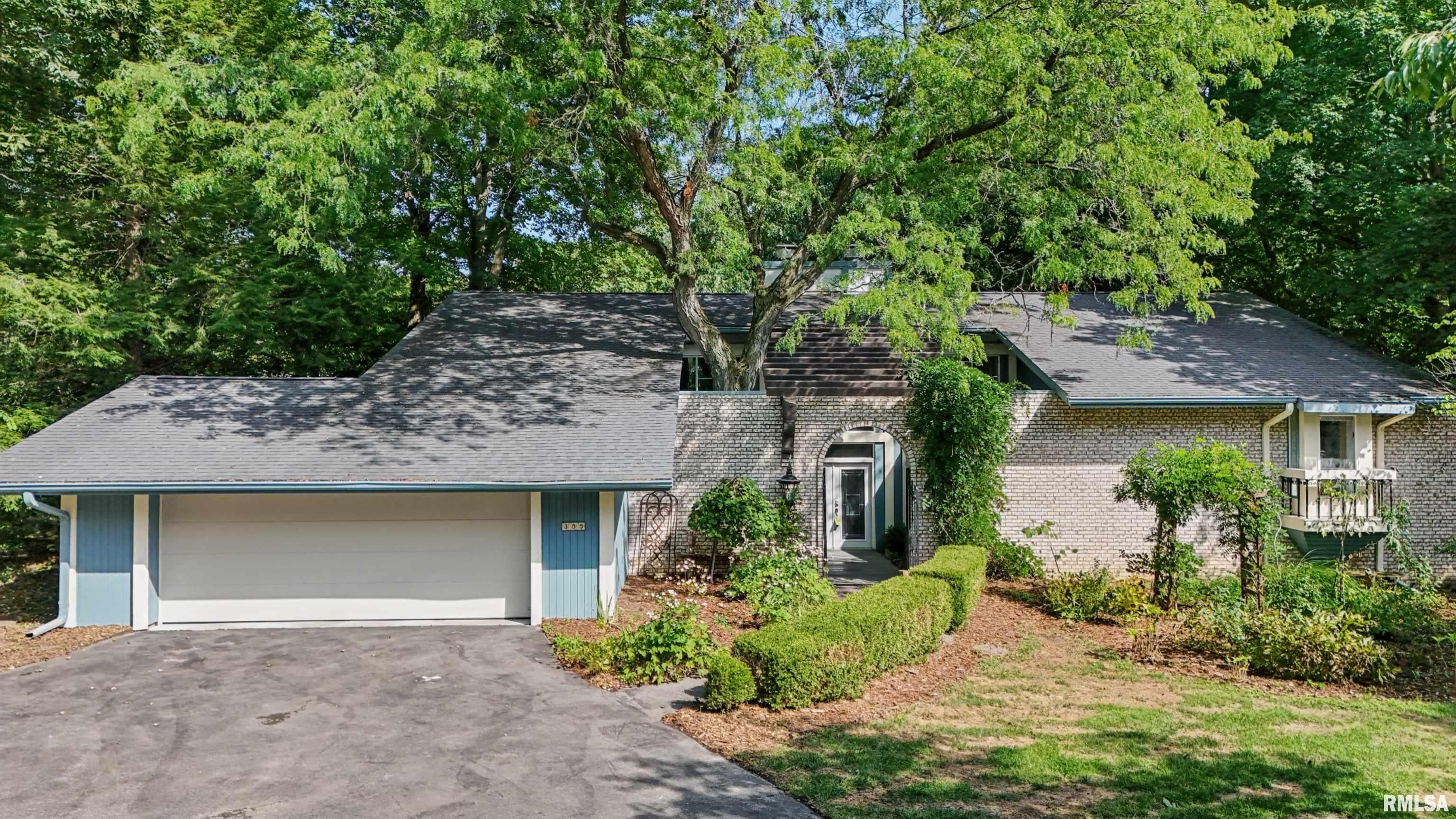 355 W Detweiller Drive — photo