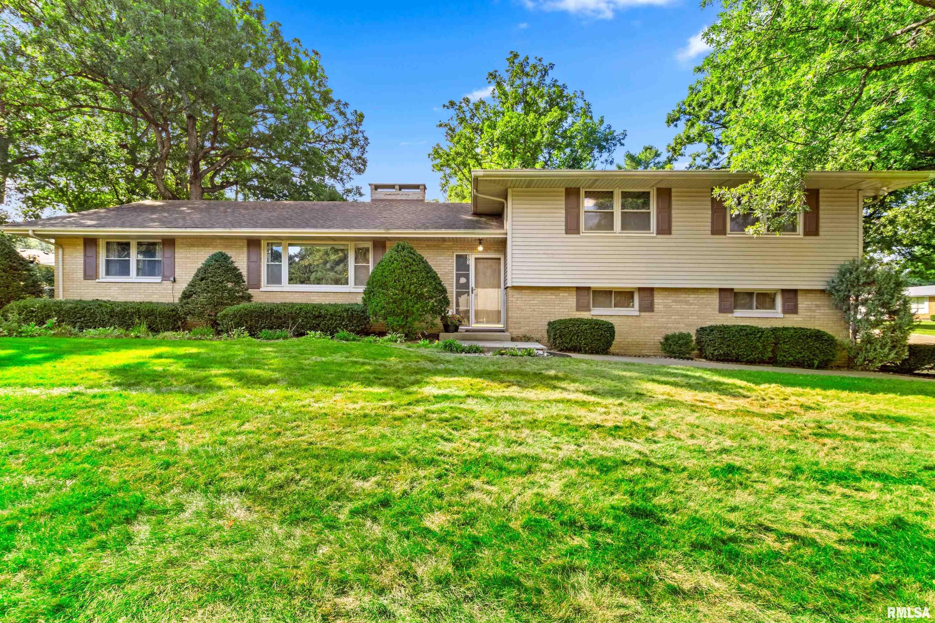 303 Shady Knolls Drive — photo