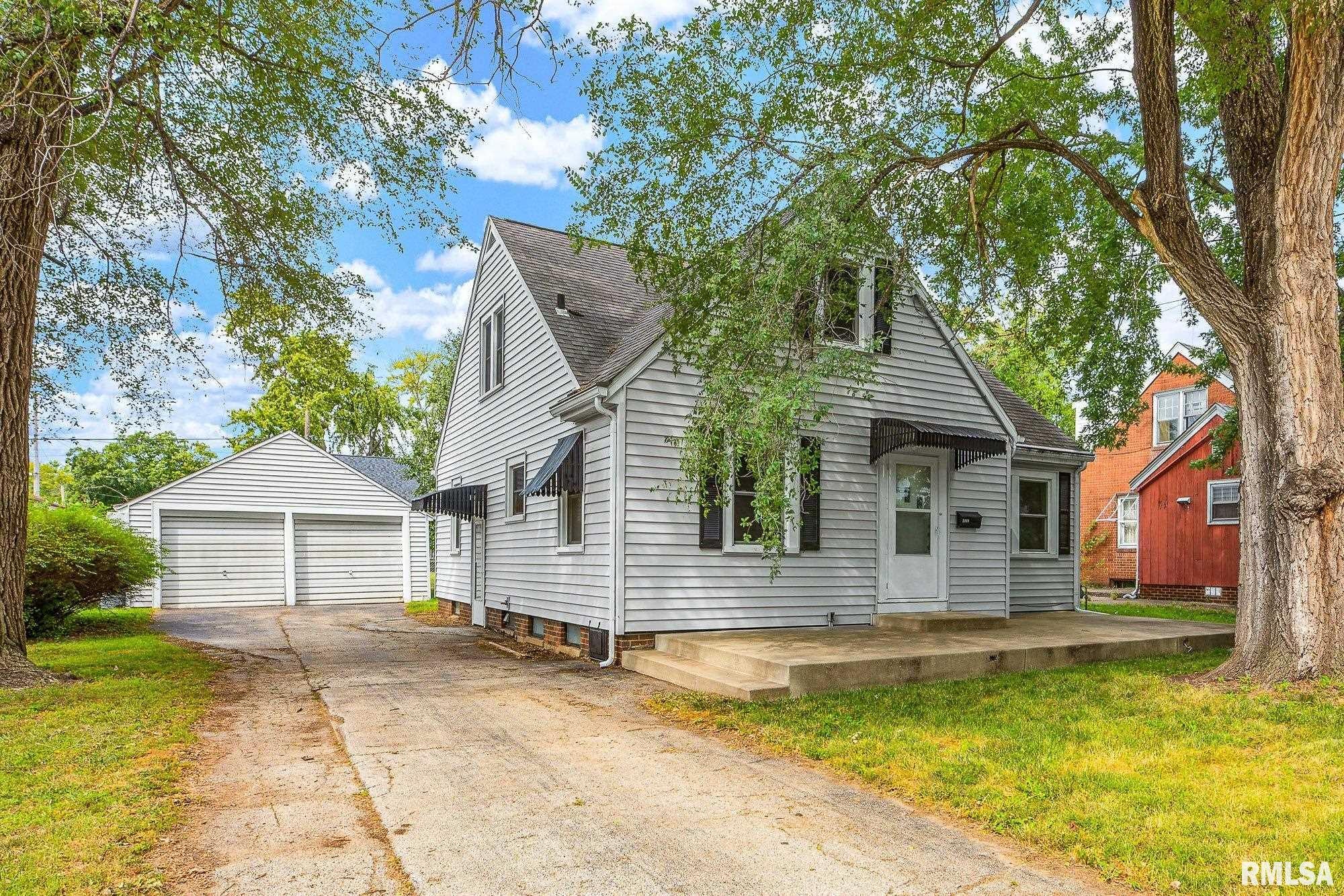 3009 N Easton Place — photo