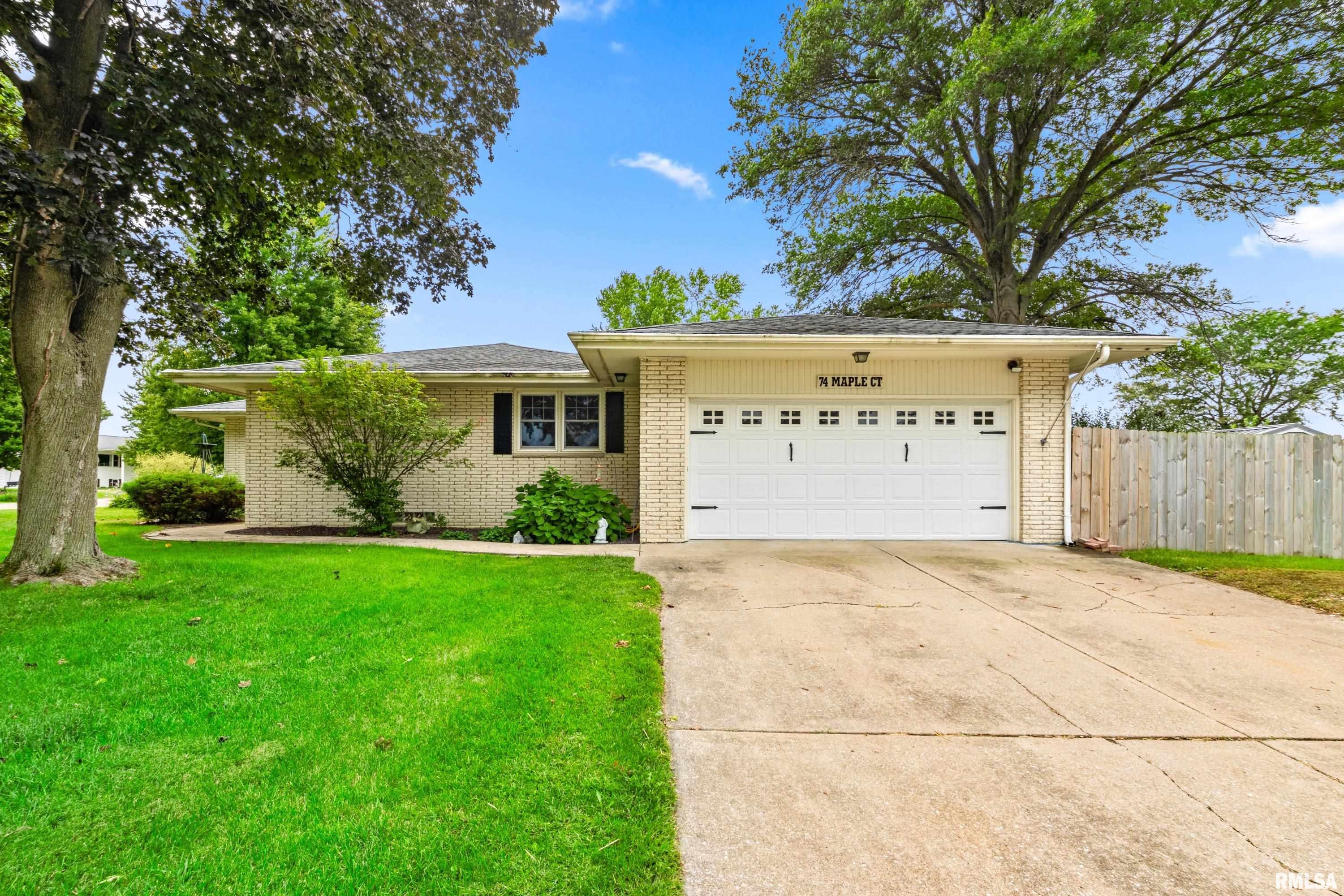 74 Maple Court — photo