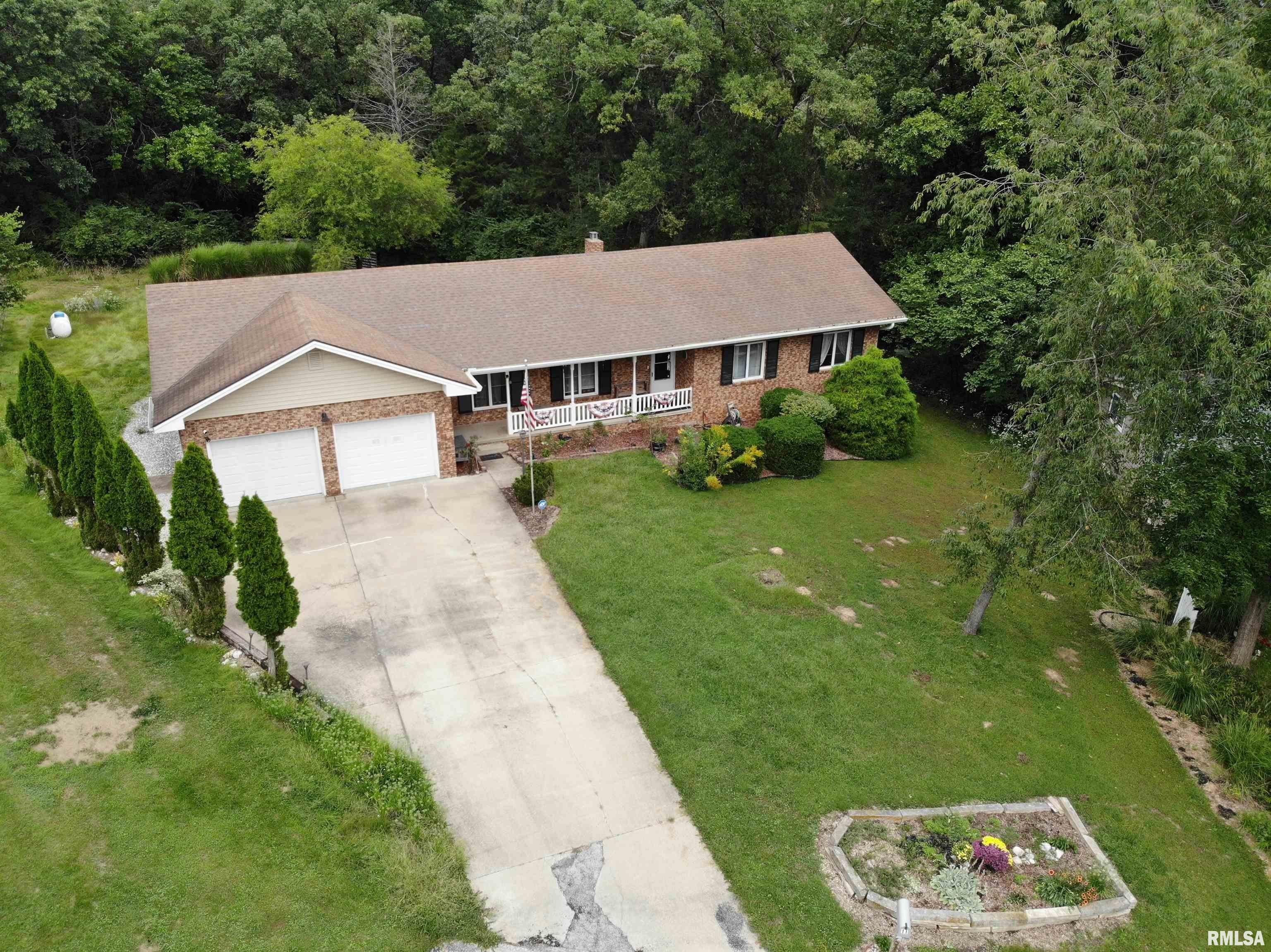 11 Woodland Lane — photo